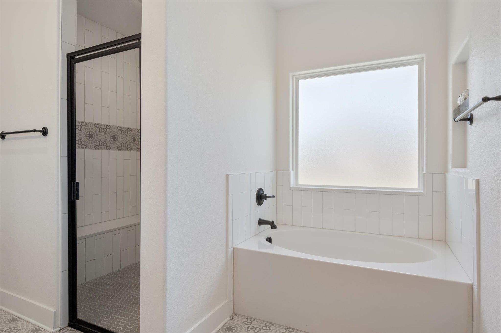 825 Niki Dr, Salado, TX 76571