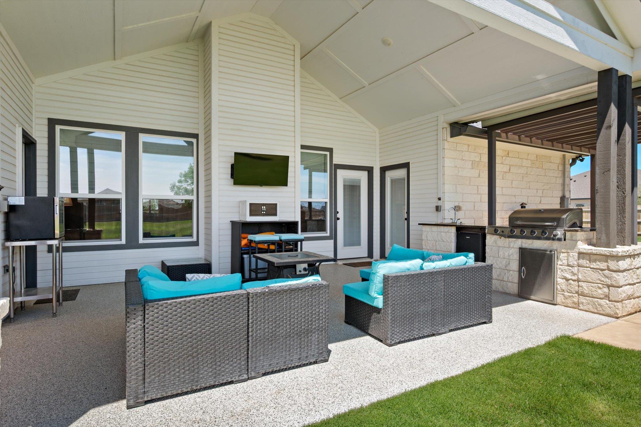 825 Niki Dr, Salado, TX 76571