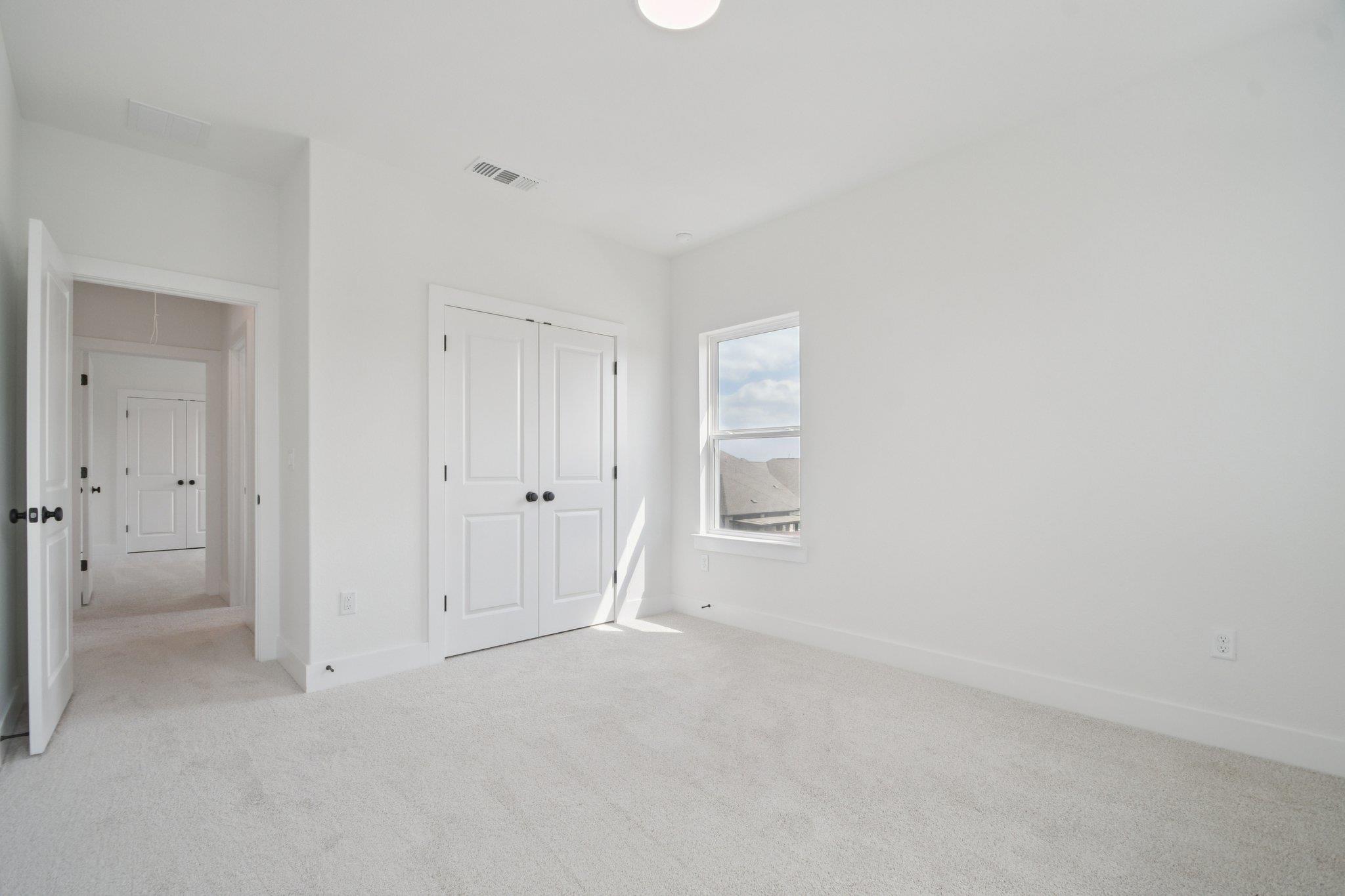 1660 Cardinal Ln, Round Rock, TX 78681