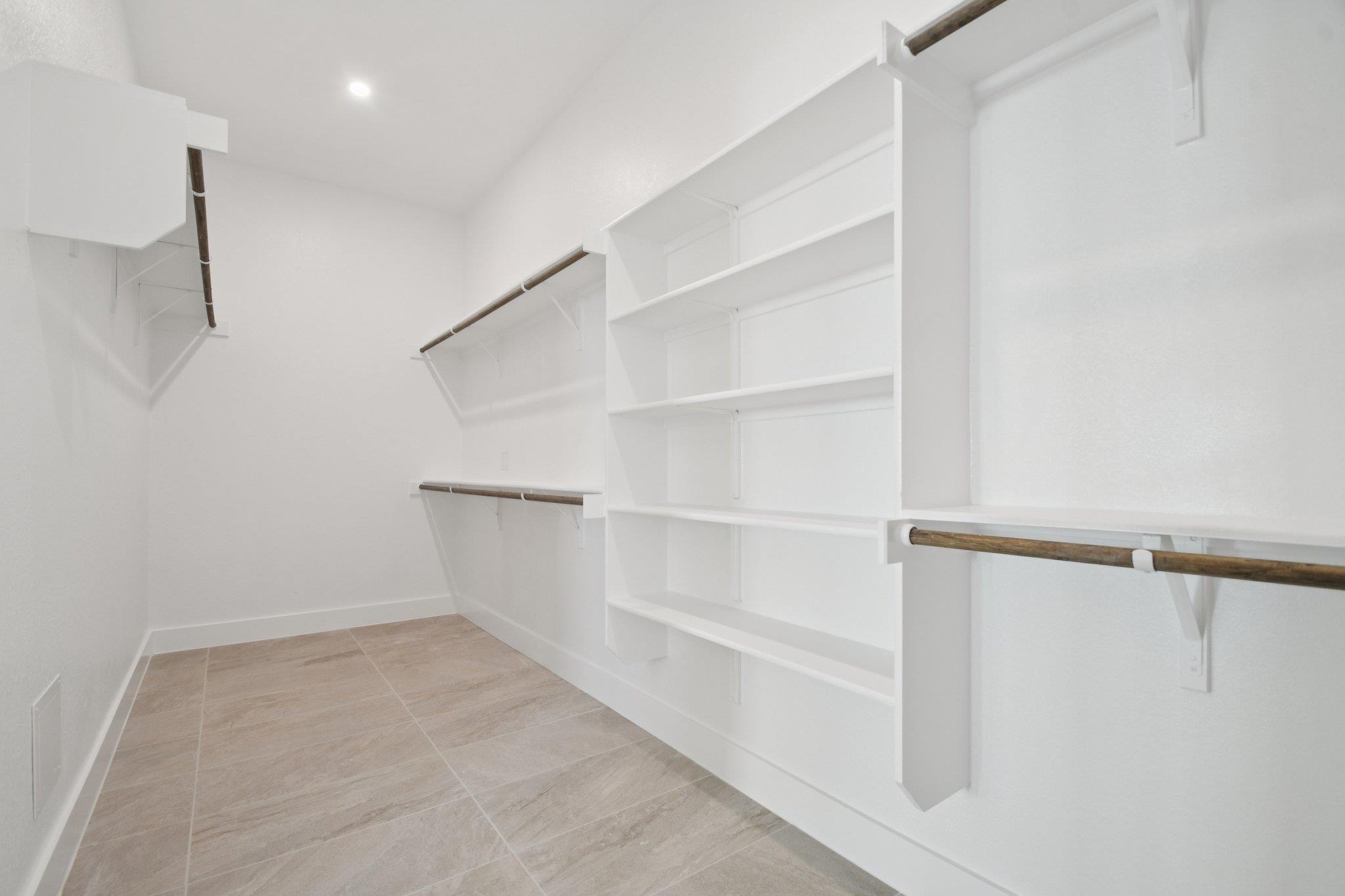 1660 Cardinal Ln, Round Rock, TX 78681