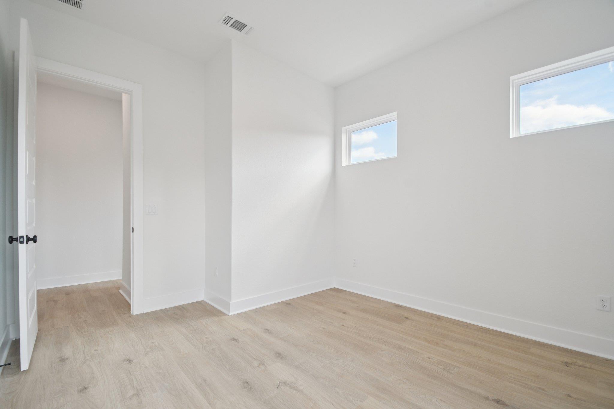 1660 Cardinal Ln, Round Rock, TX 78681