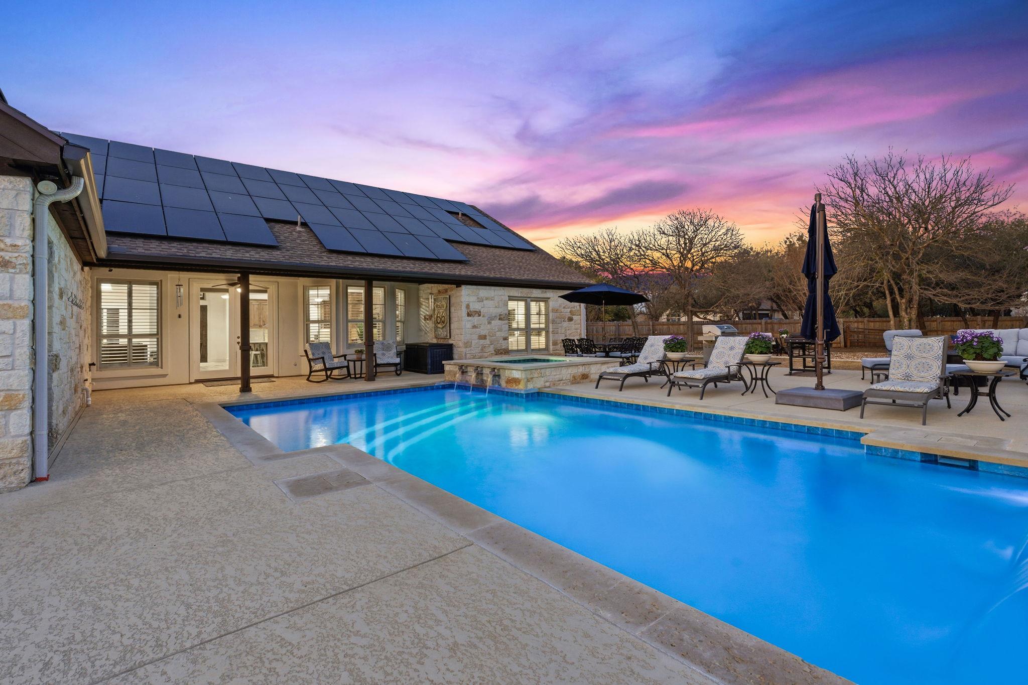 308 Oak Plaza Cv, Georgetown, TX 78628