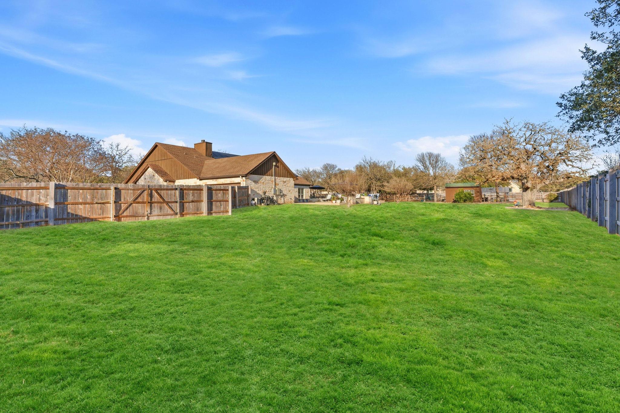 308 Oak Plaza Cv, Georgetown, TX 78628