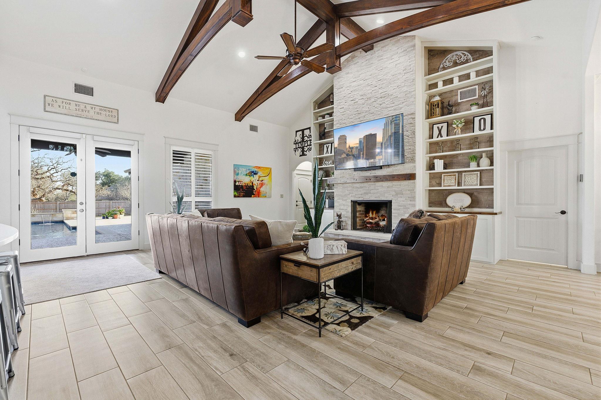 308 Oak Plaza Cv, Georgetown, TX 78628