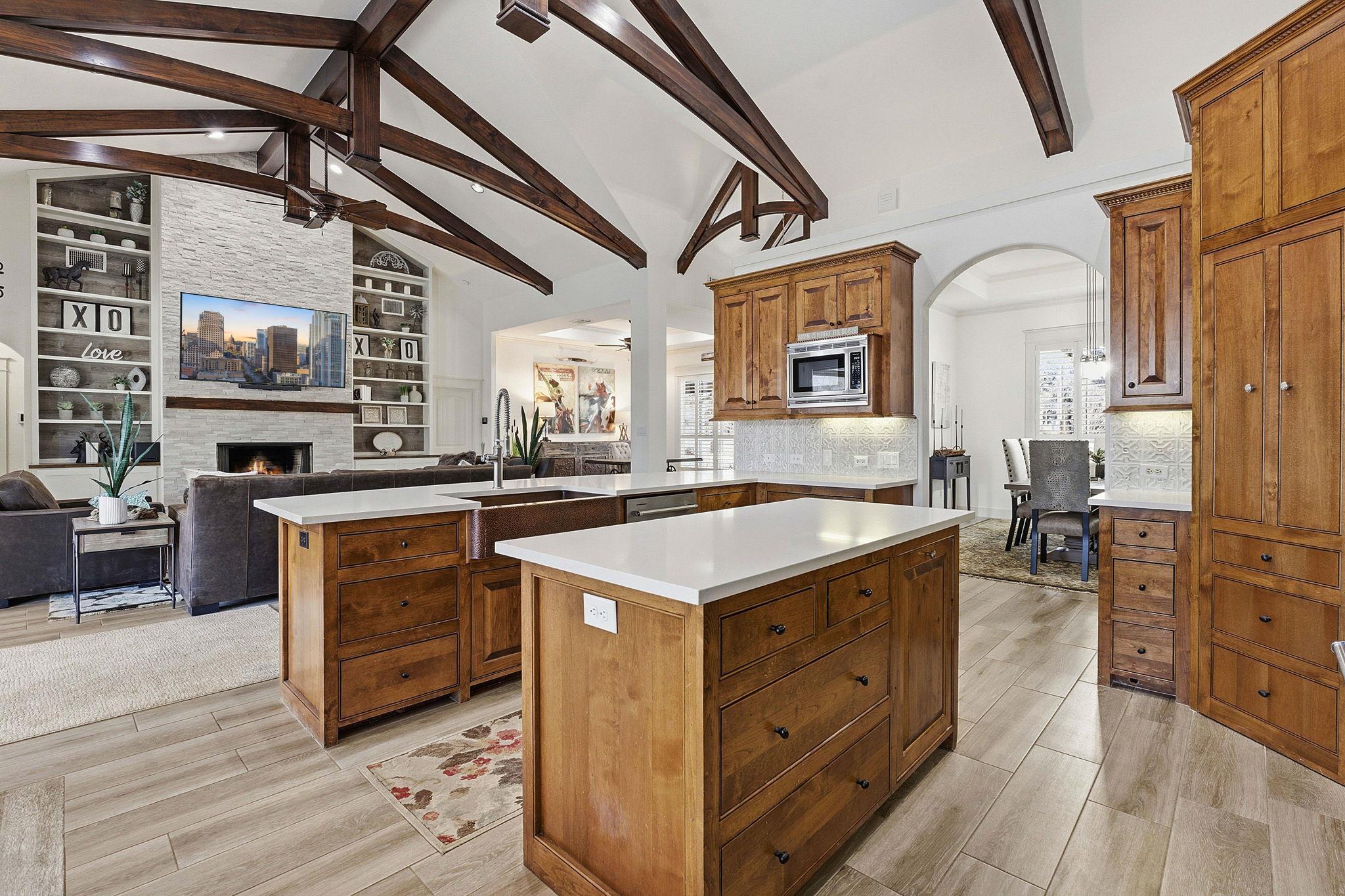 308 Oak Plaza Cv, Georgetown, TX 78628