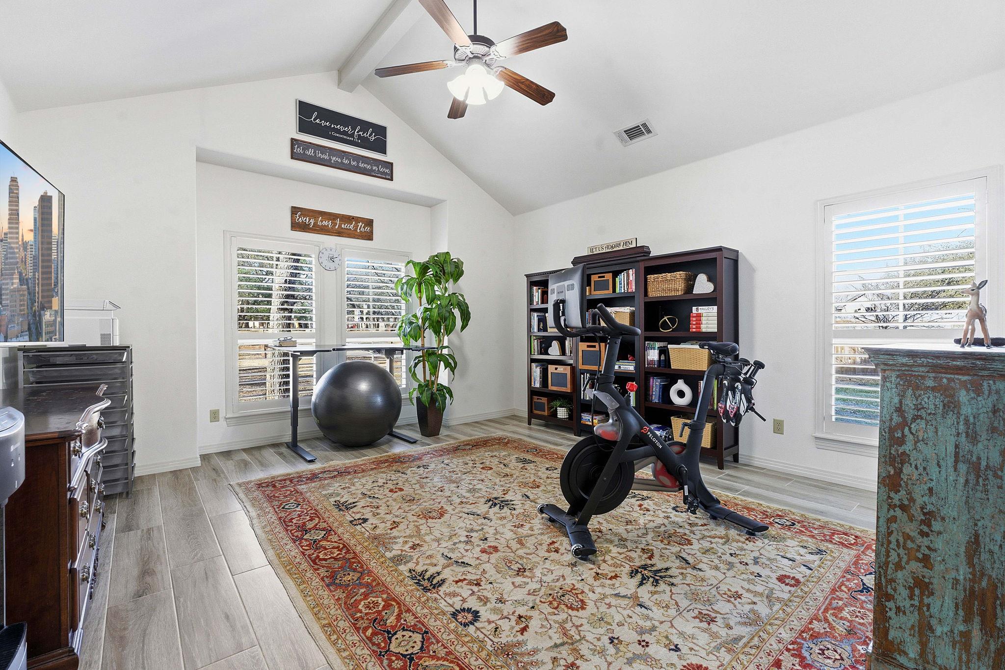 308 Oak Plaza Cv, Georgetown, TX 78628