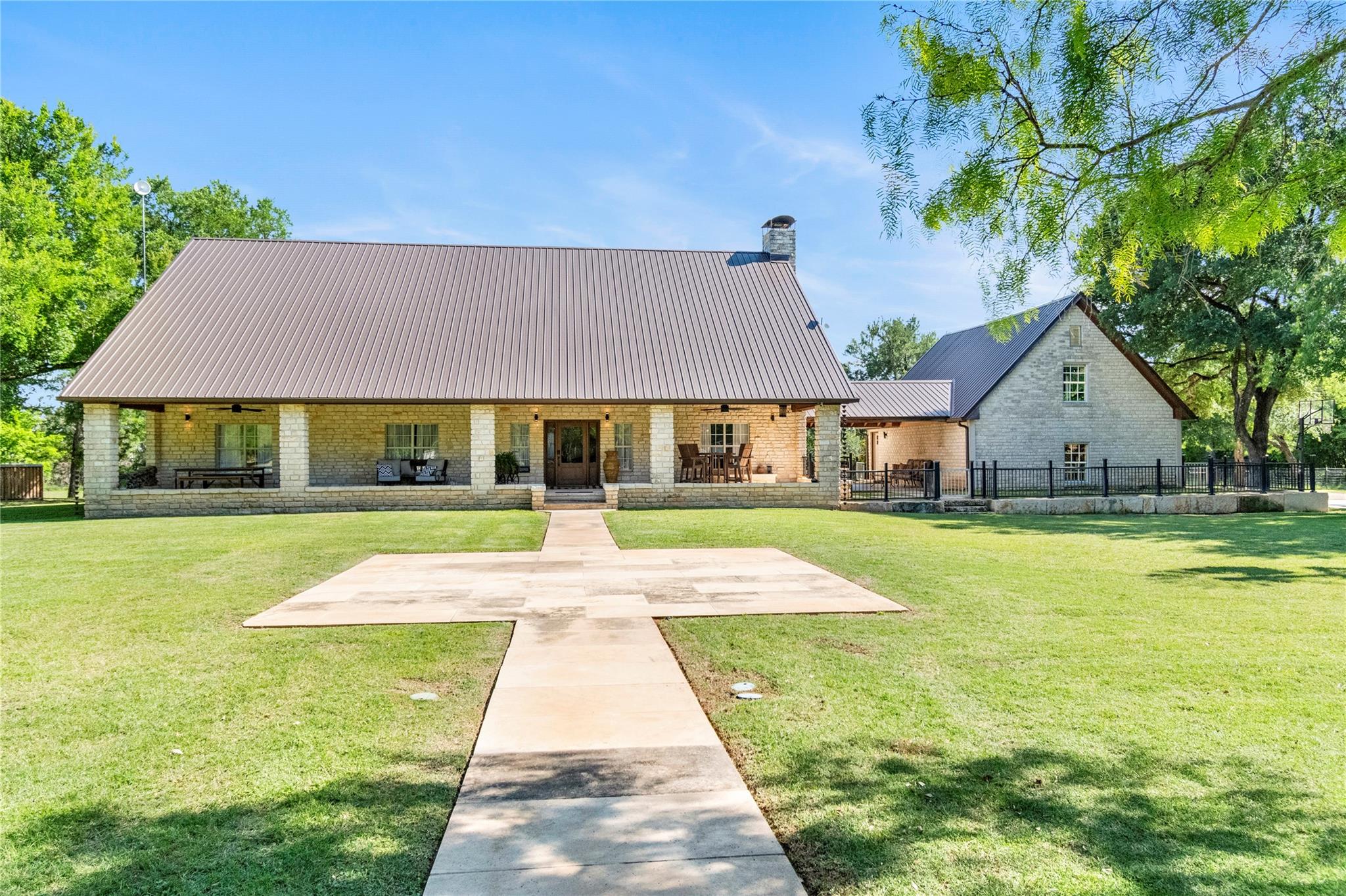 150 Shady Ln, Marble Falls, TX 78654