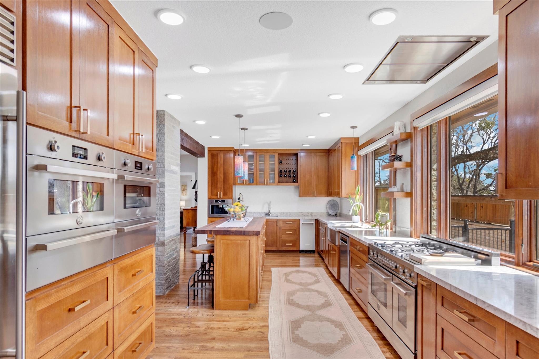 150 Shady Ln, Marble Falls, TX 78654