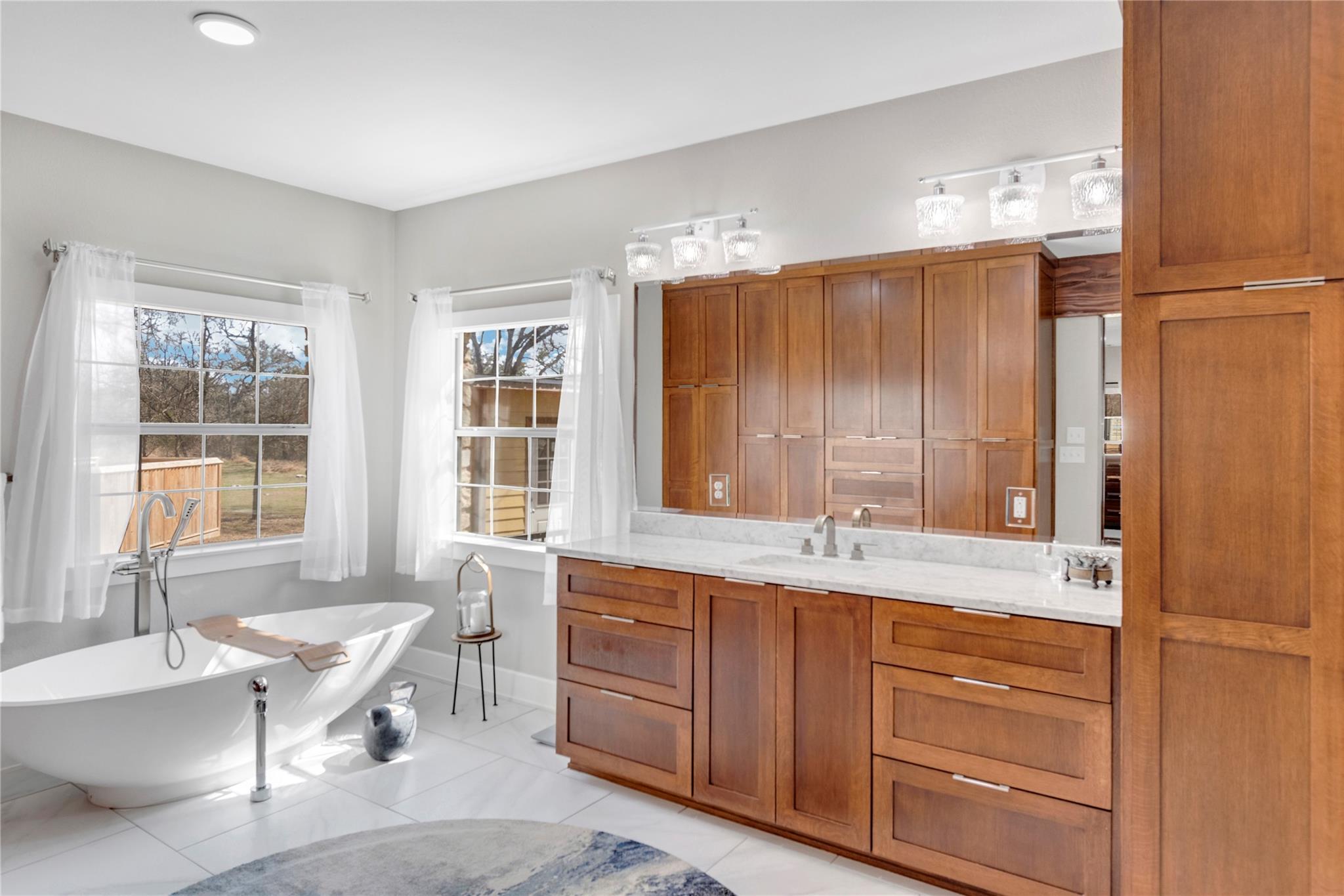 150 Shady Ln, Marble Falls, TX 78654