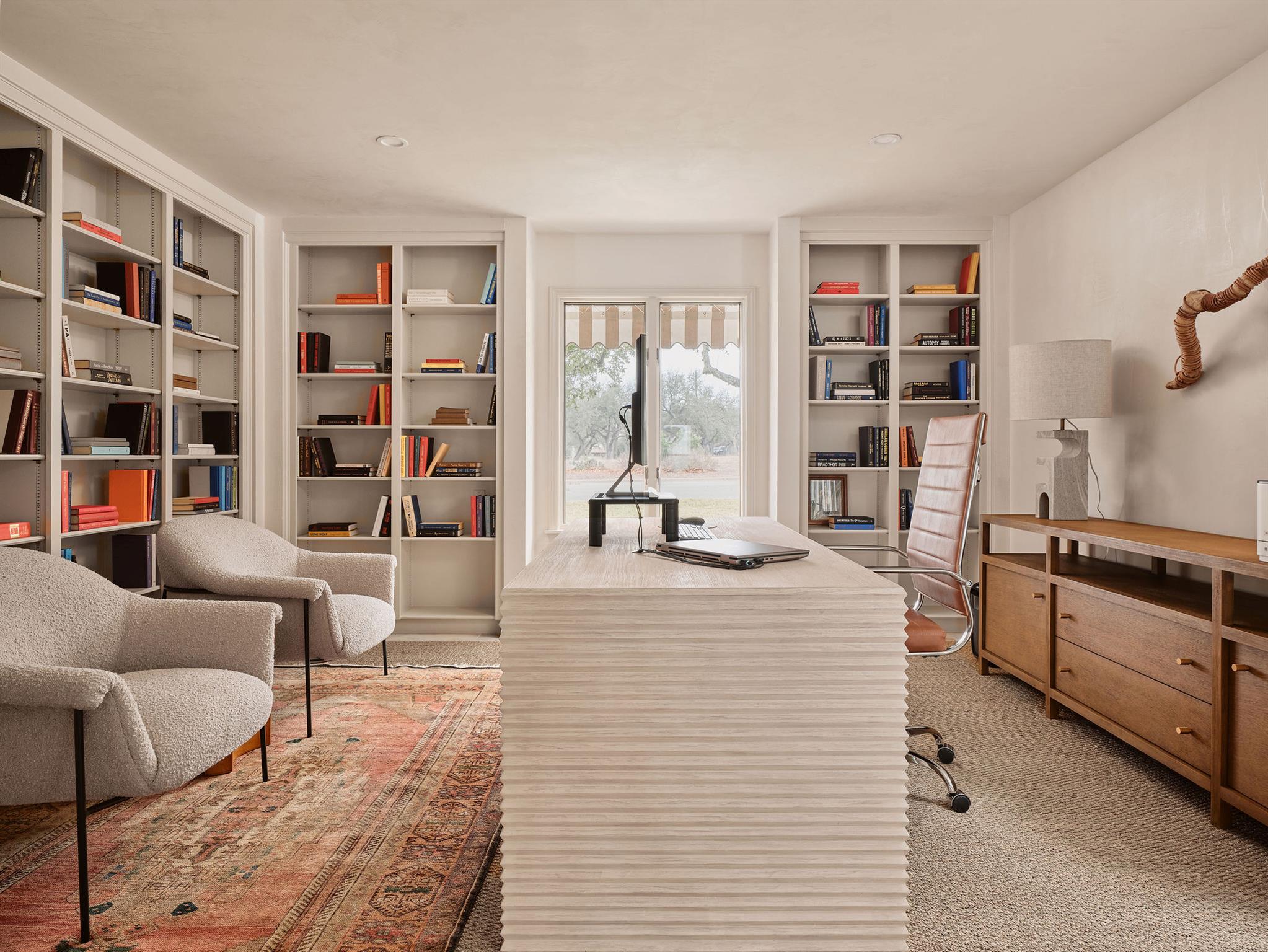 4622 Lake View Dr, Austin, TX 78731