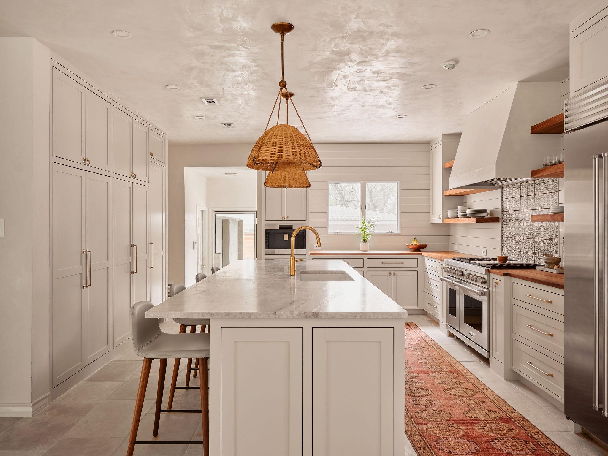 4622 Lake View Dr, Austin, TX 78731