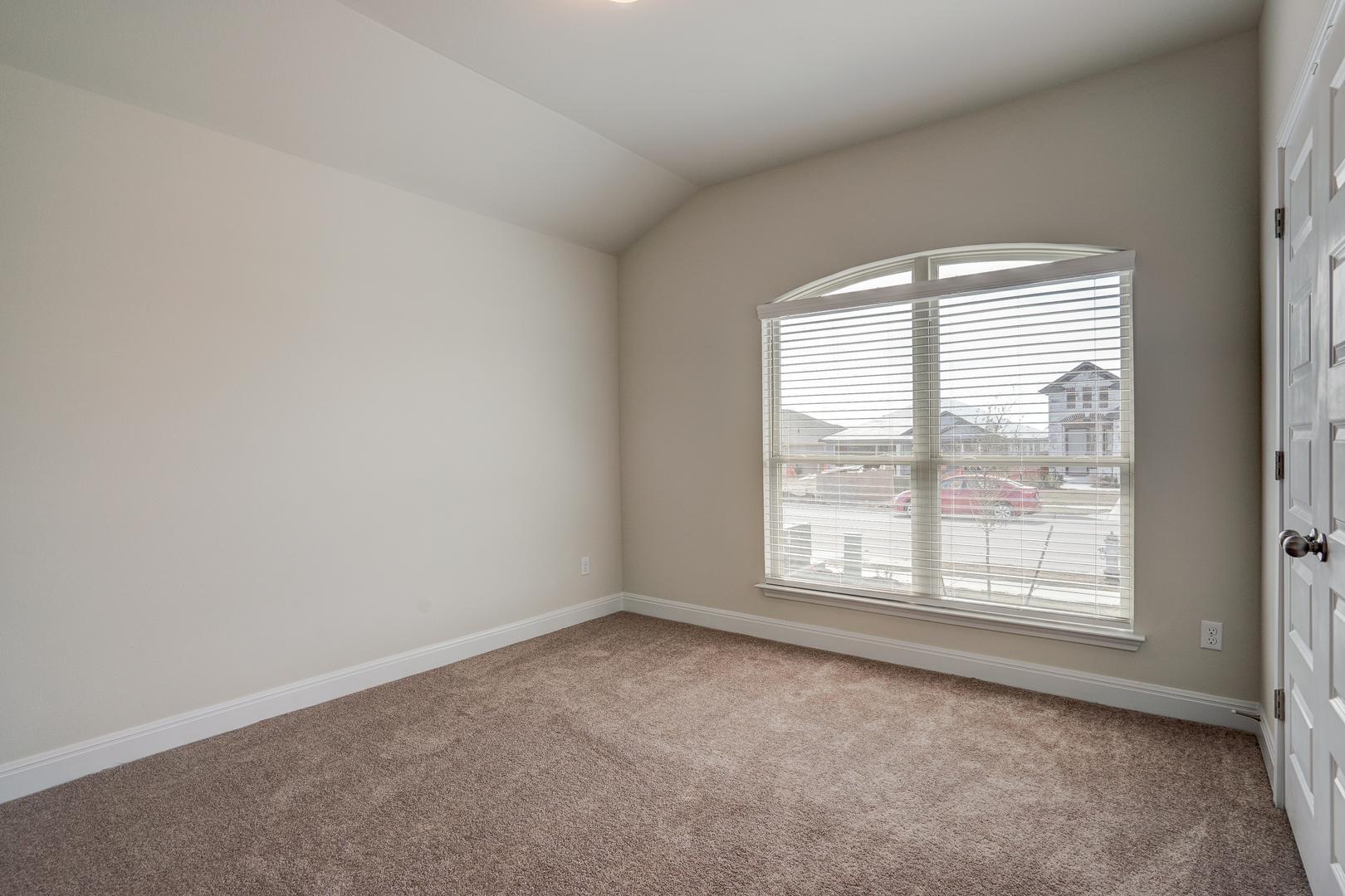 137 Goldfinch Dr, San Marcos, TX 78666