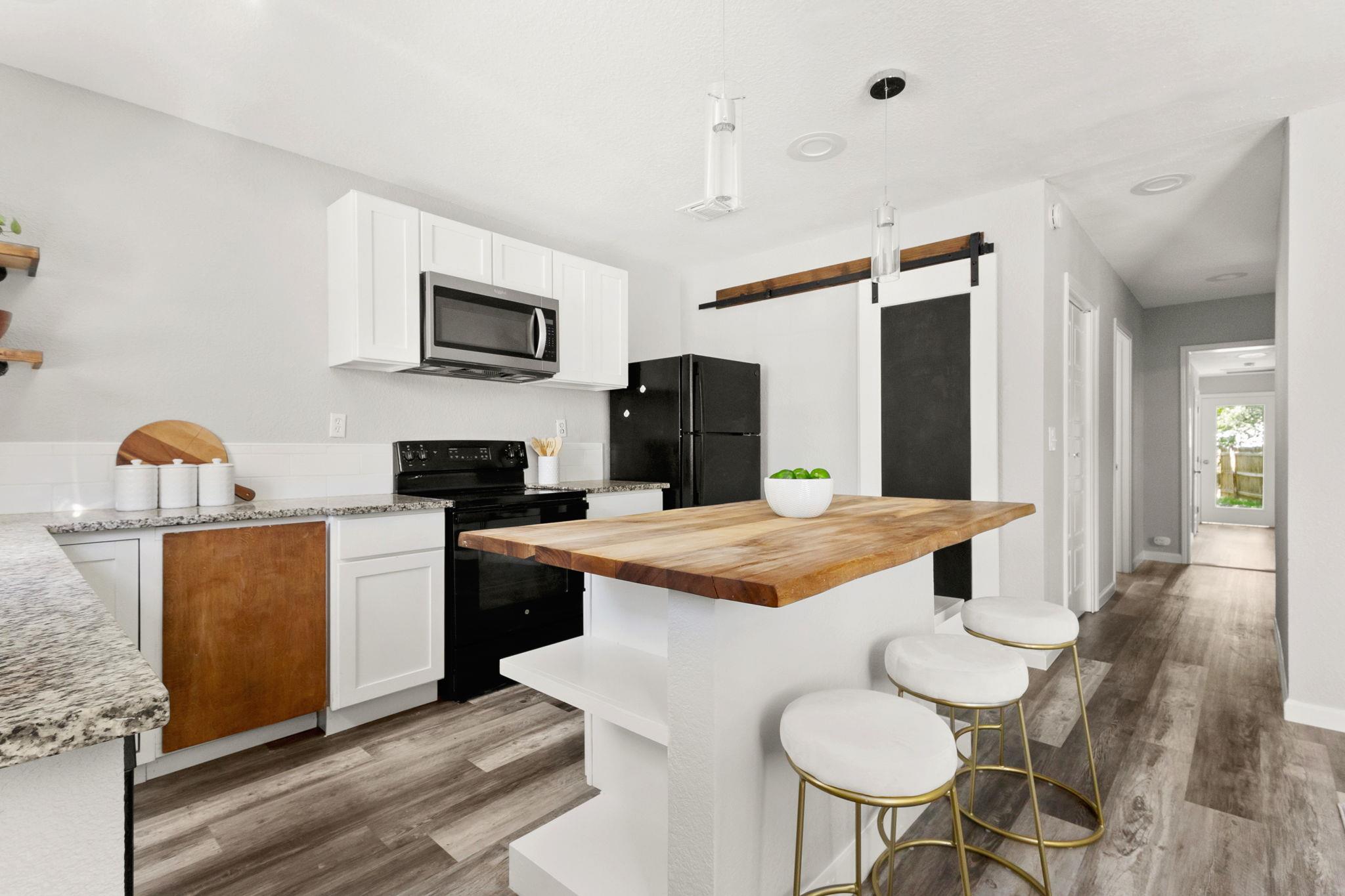 1848 W Bridge St, New Braunfels, TX 78130