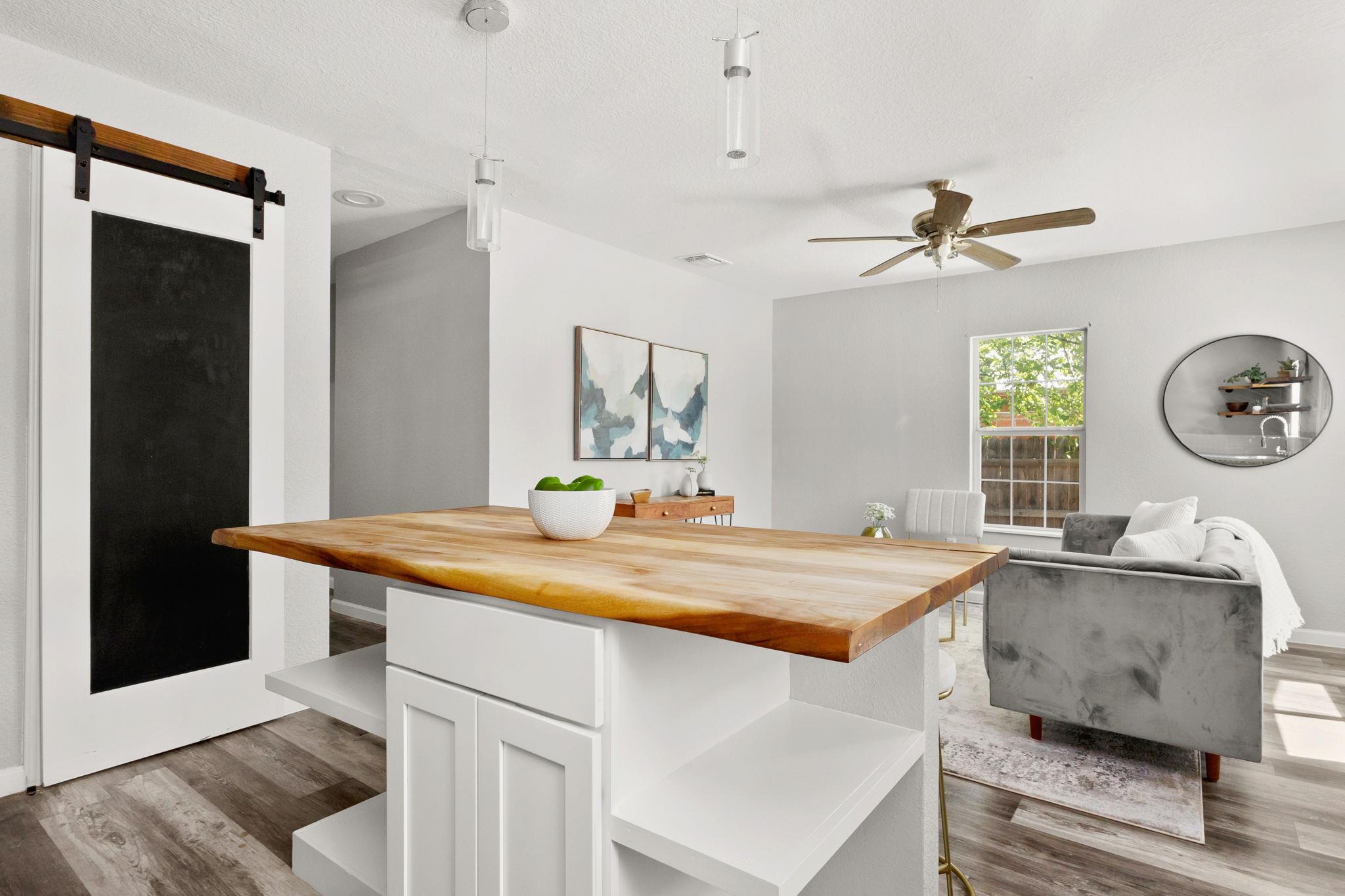 1848 W Bridge St, New Braunfels, TX 78130