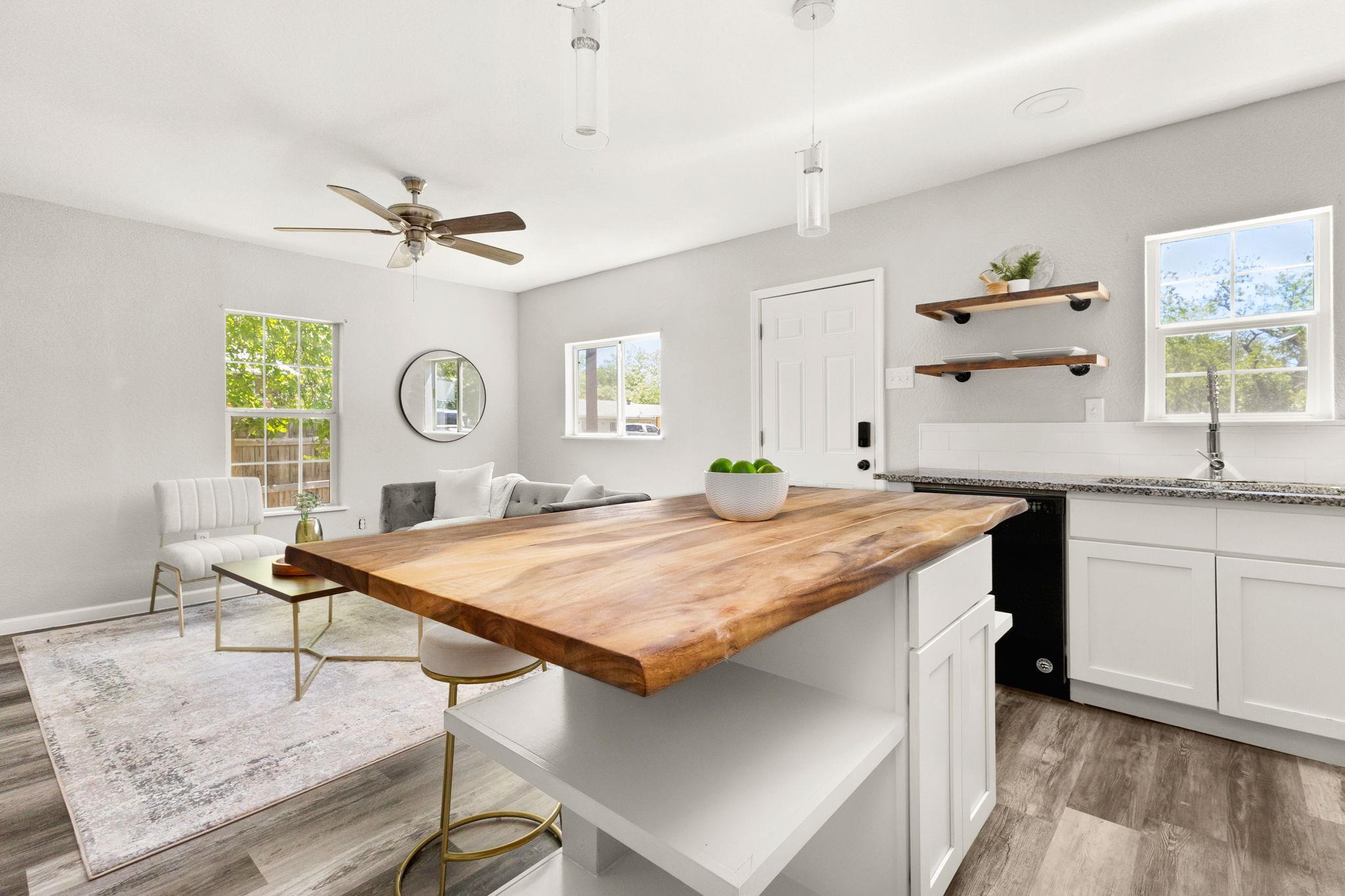 1848 W Bridge St, New Braunfels, TX 78130