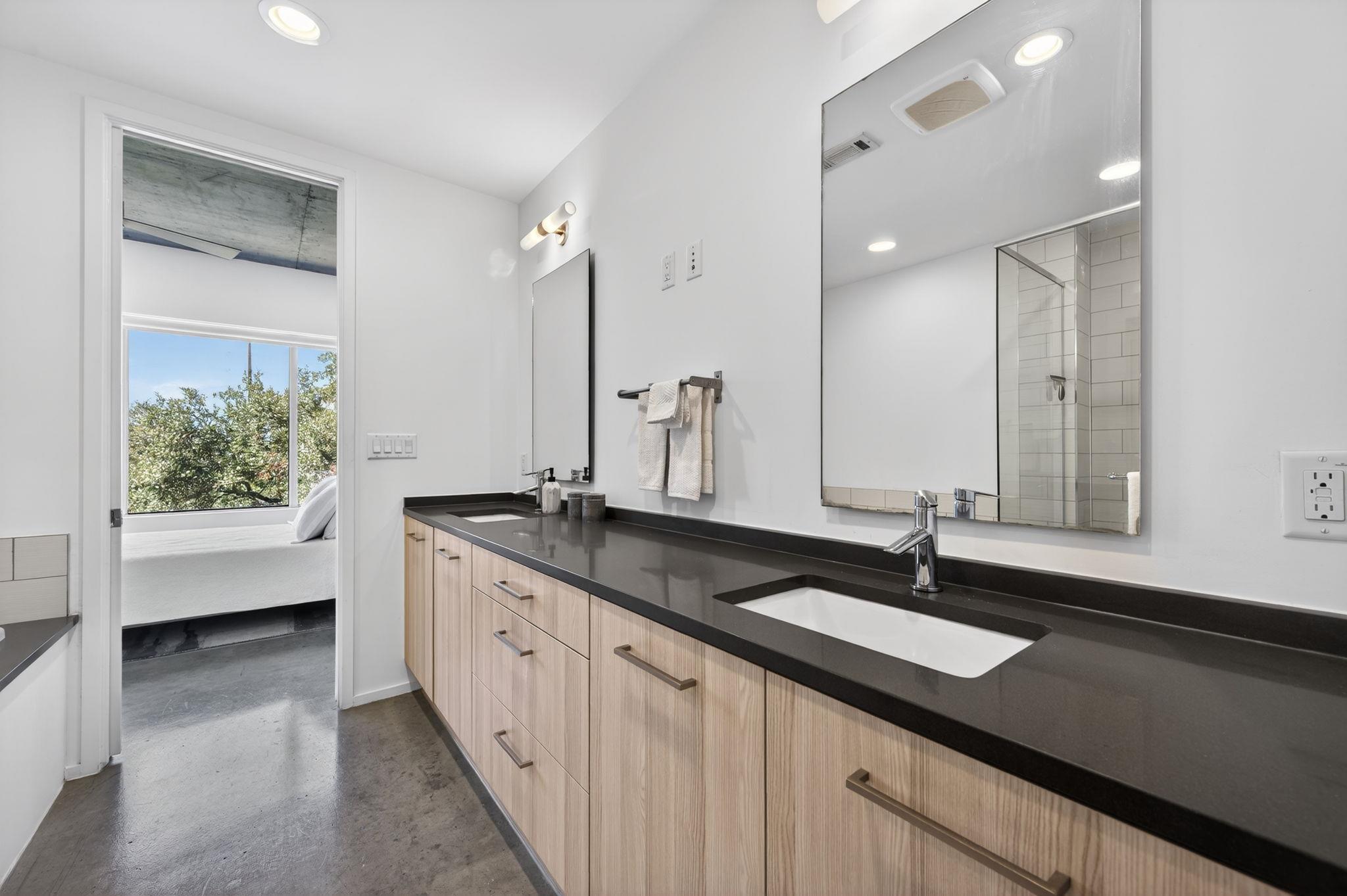 2301 S 5th St # 25, Austin, TX 78704