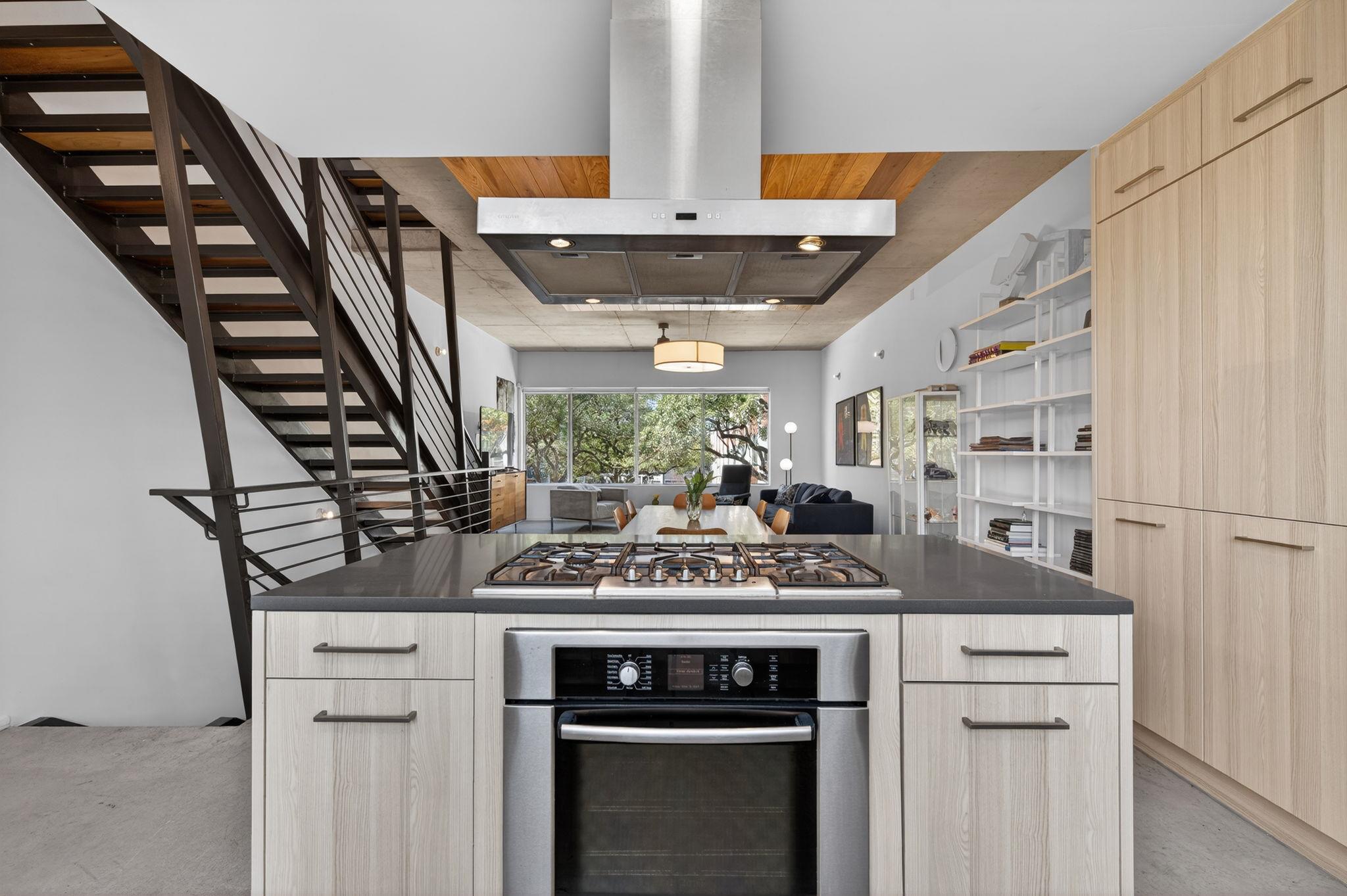 2301 S 5th St # 25, Austin, TX 78704