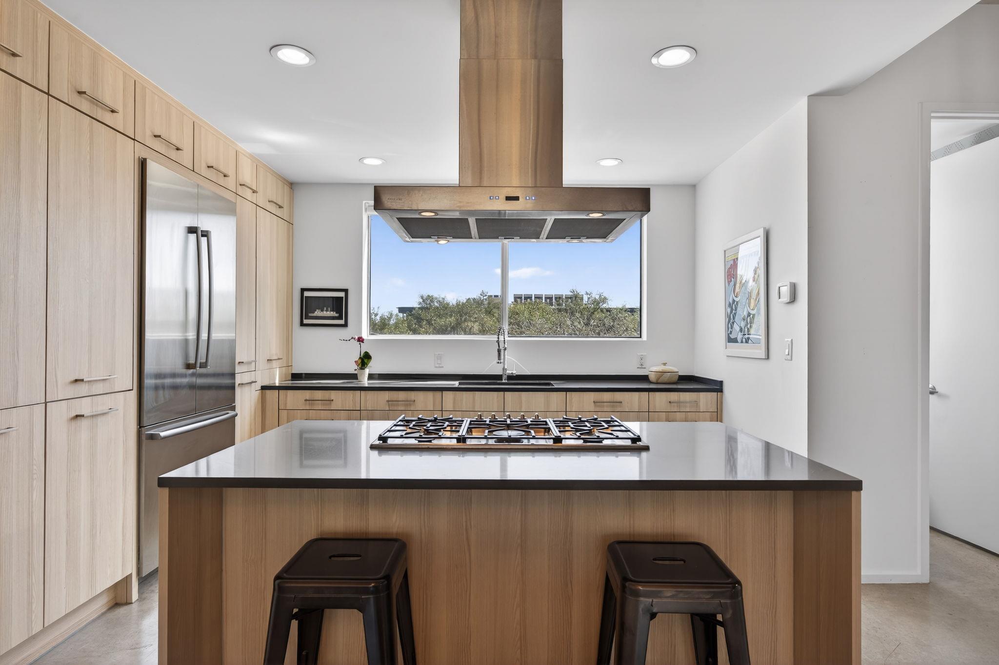 2301 S 5th St # 25, Austin, TX 78704