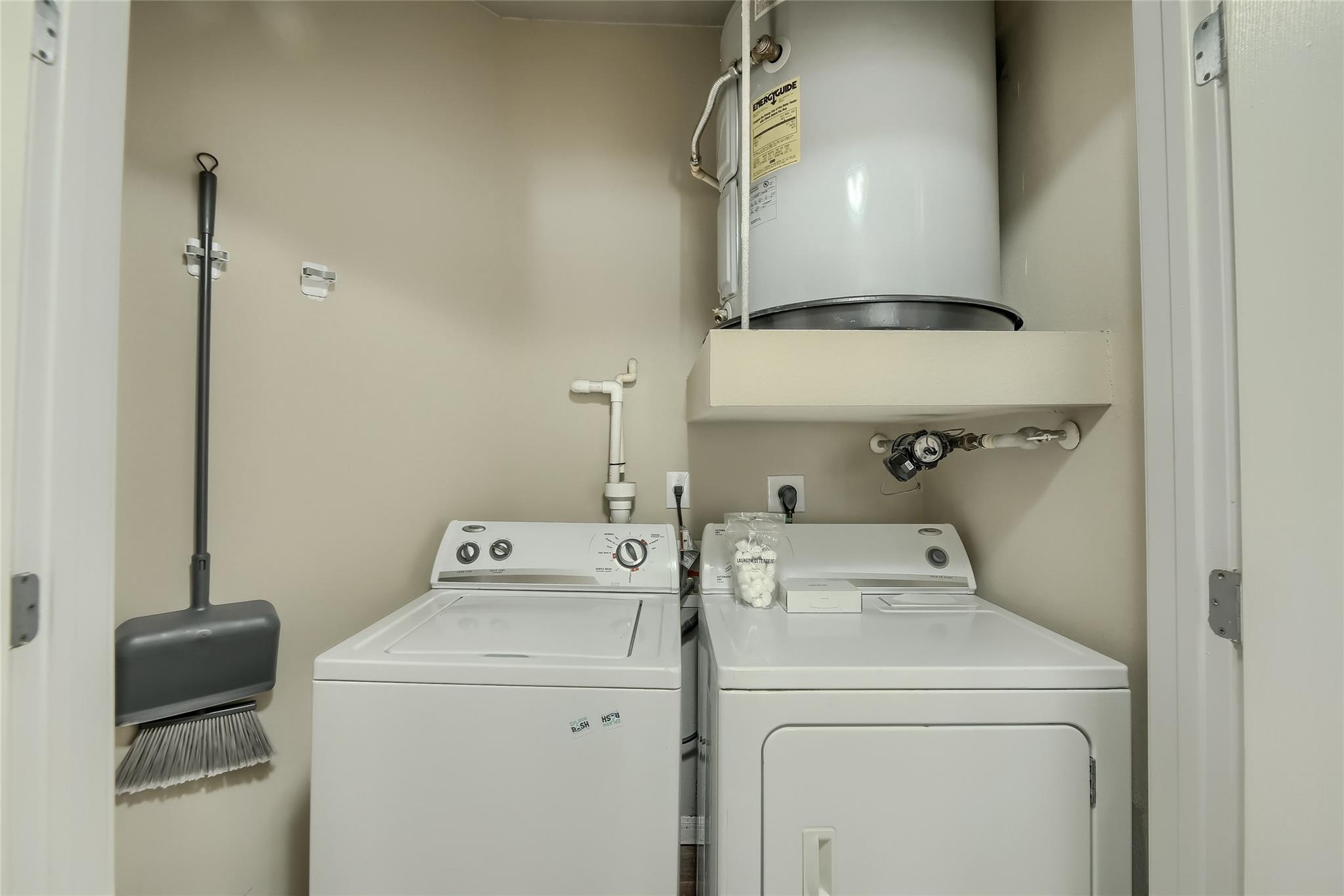 2502 Leon St # 212, Austin, TX 78705