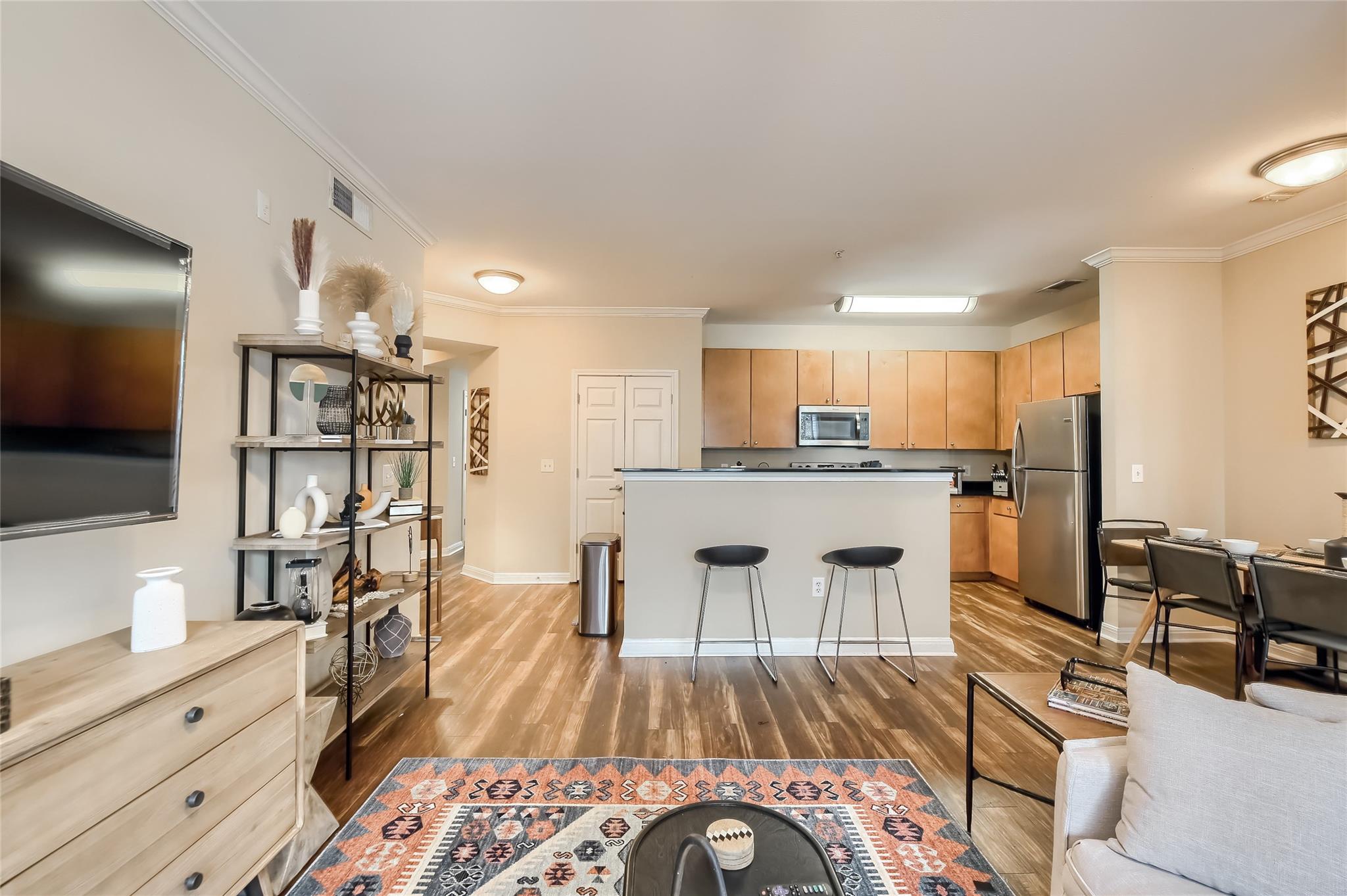 2502 Leon St # 212, Austin, TX 78705