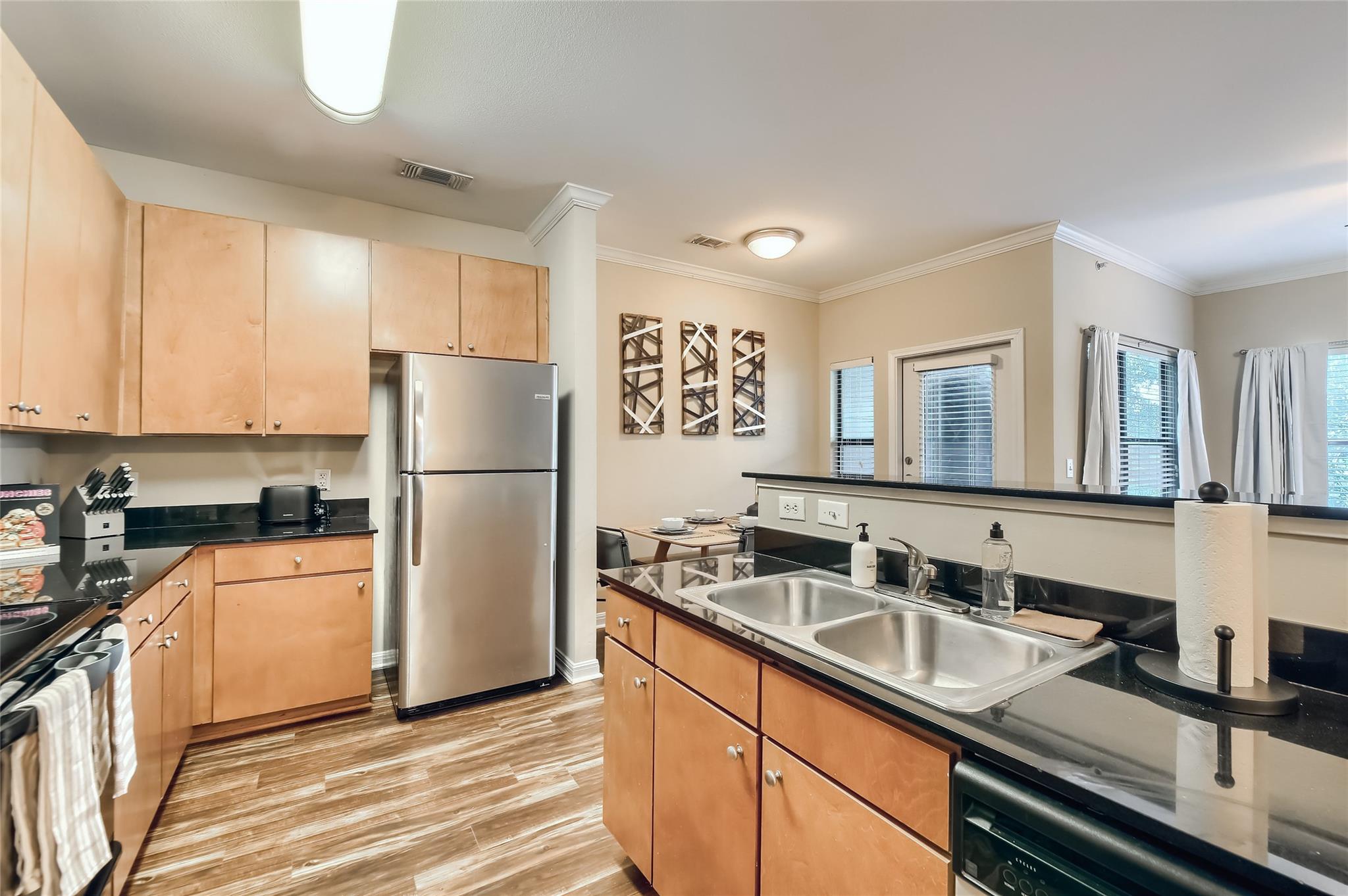 2502 Leon St # 212, Austin, TX 78705