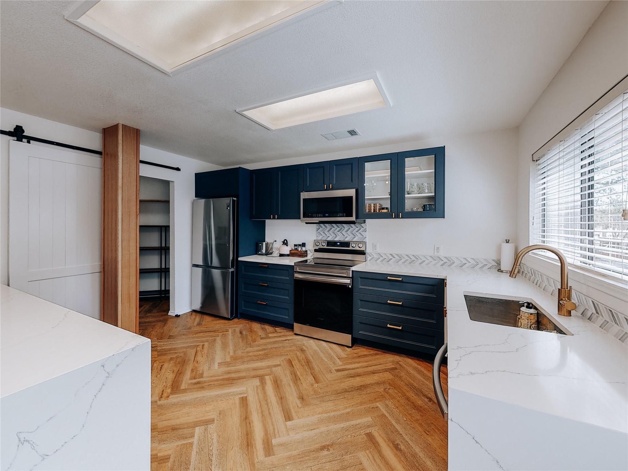 2010 Carriage Club Dr, Cedar Park, TX 78613