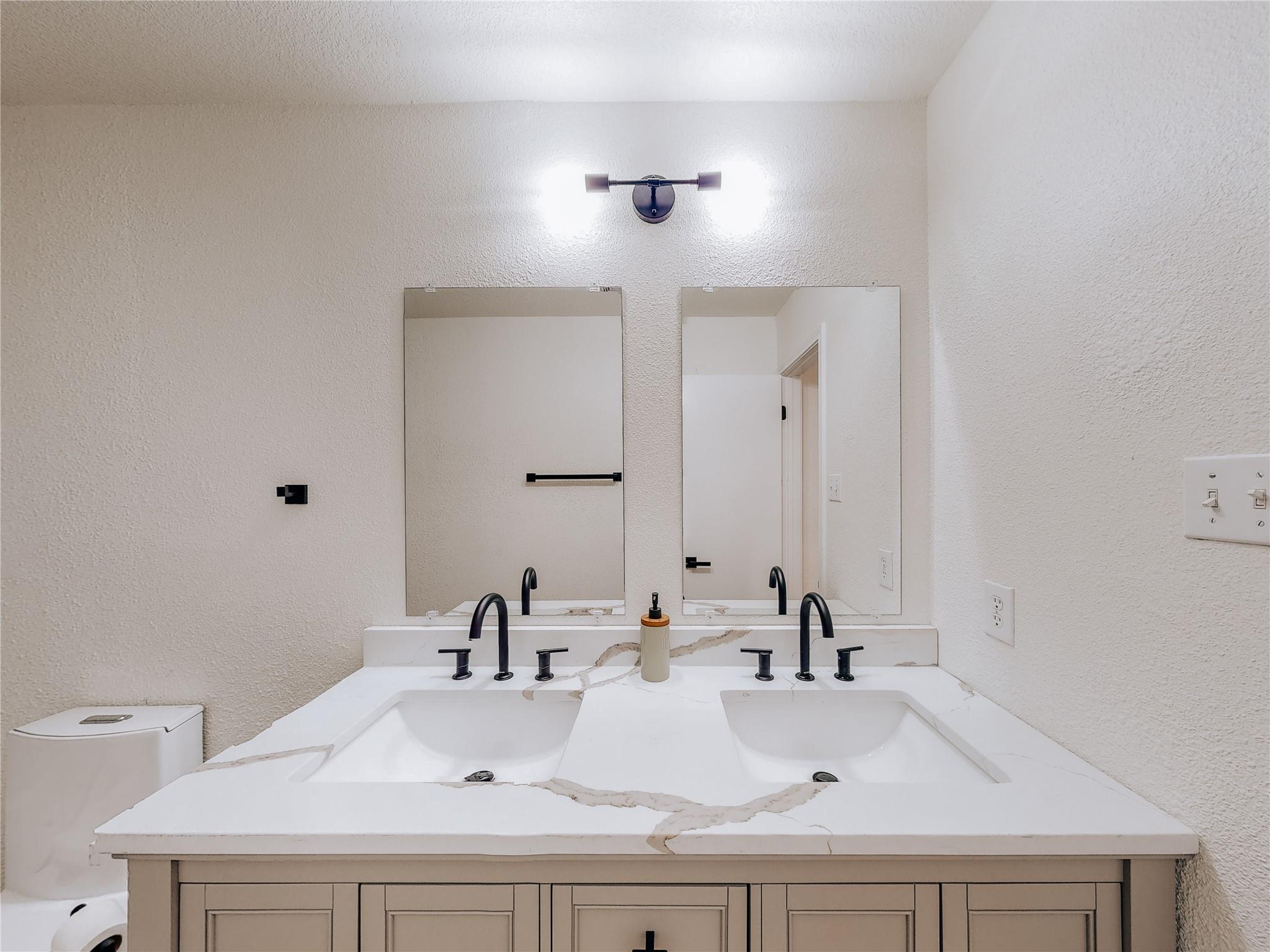 2010 Carriage Club Dr, Cedar Park, TX 78613