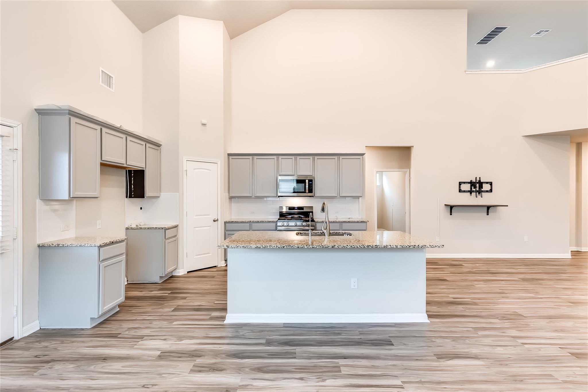 312 Empress Tree Dr, Leander, TX 78641