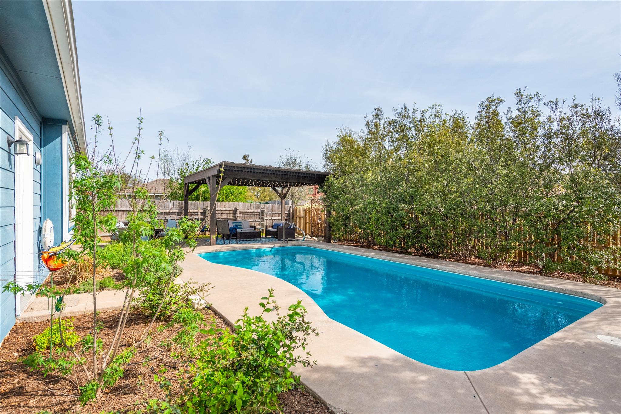 261 Tobin Dr, Buda, TX 78610