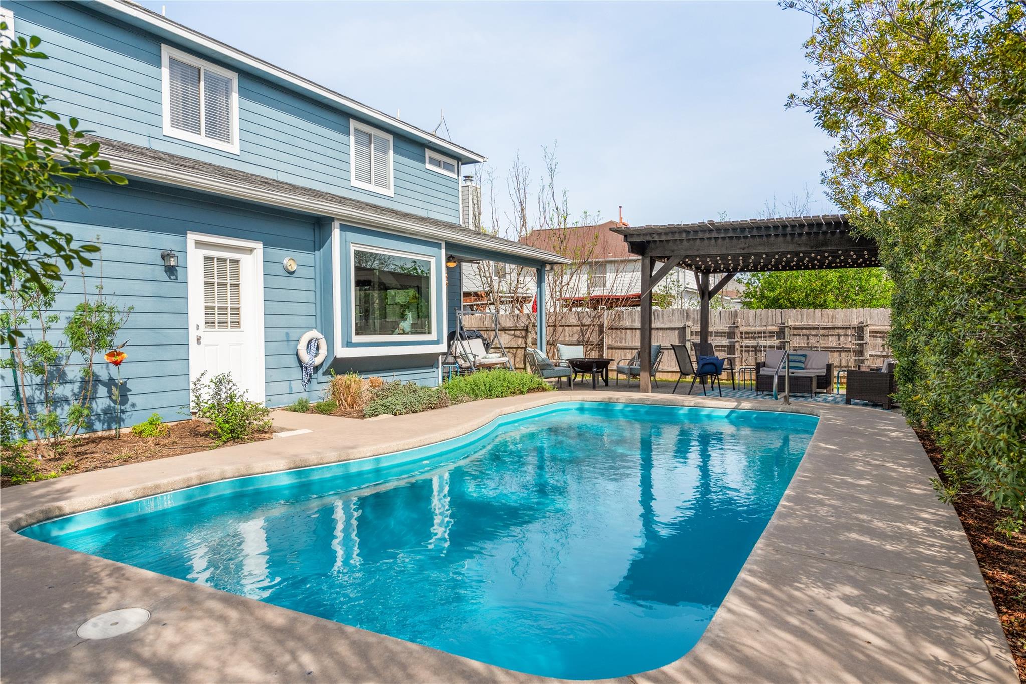 261 Tobin Dr, Buda, TX 78610