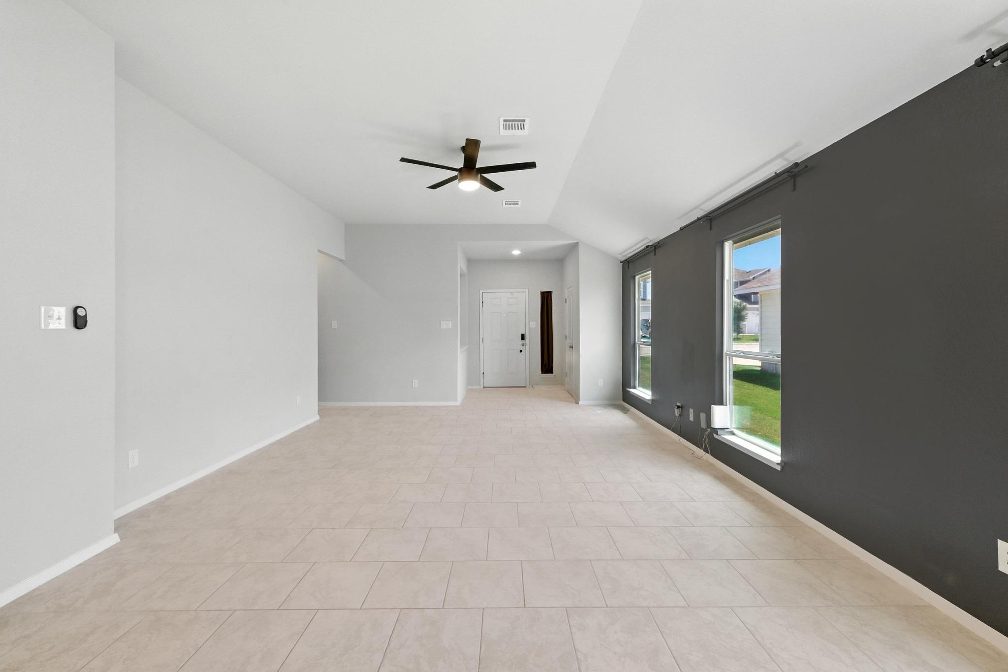 308 Black Opal Dr, Jarrell, TX 76537