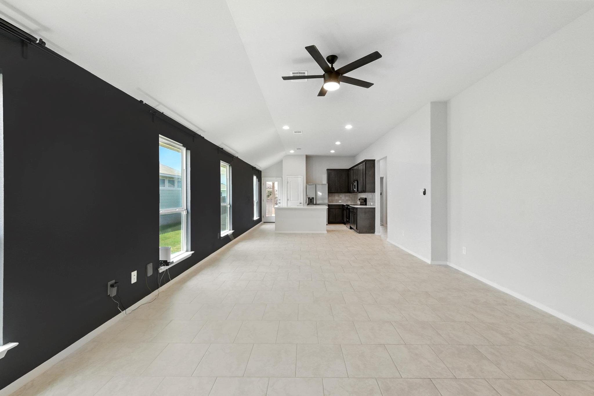 308 Black Opal Dr, Jarrell, TX 76537