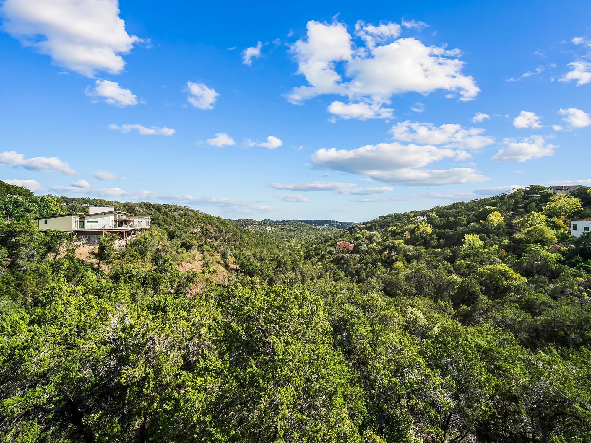 1302 Circle Ridge Dr, West Lake Hills, TX 78746