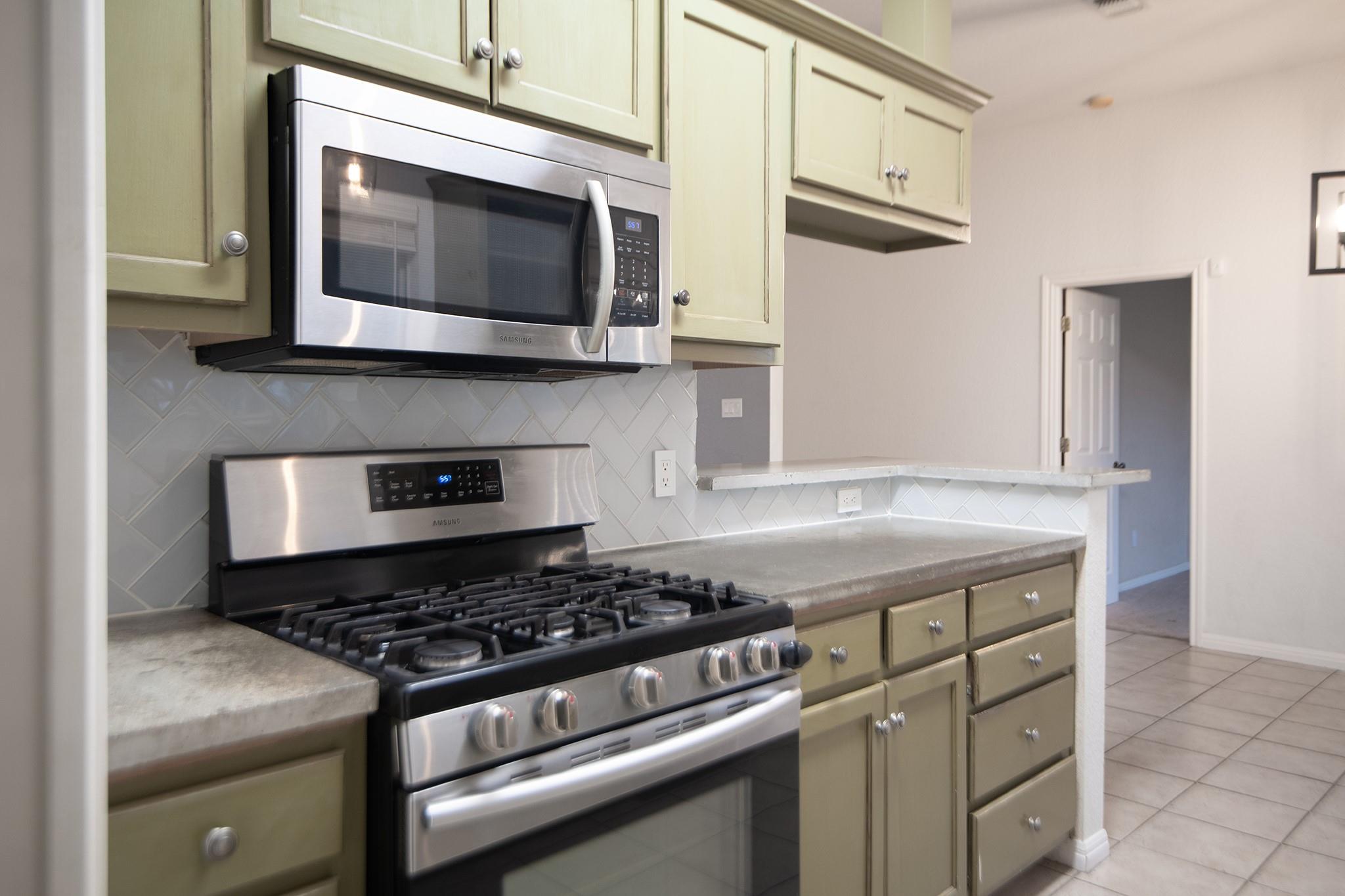 3311 Crystal Cir, Taylor, TX 76574