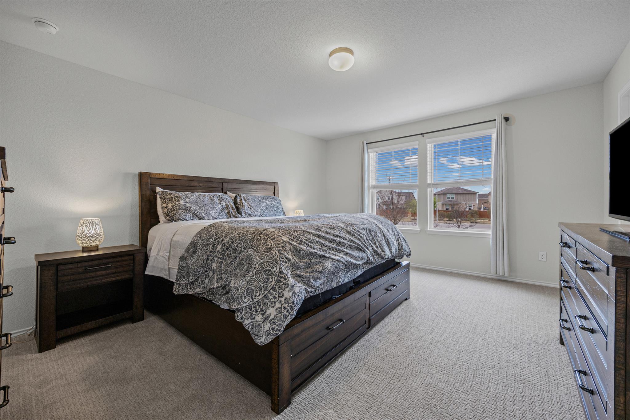 332 Bayberry Cir, Buda, TX 78610