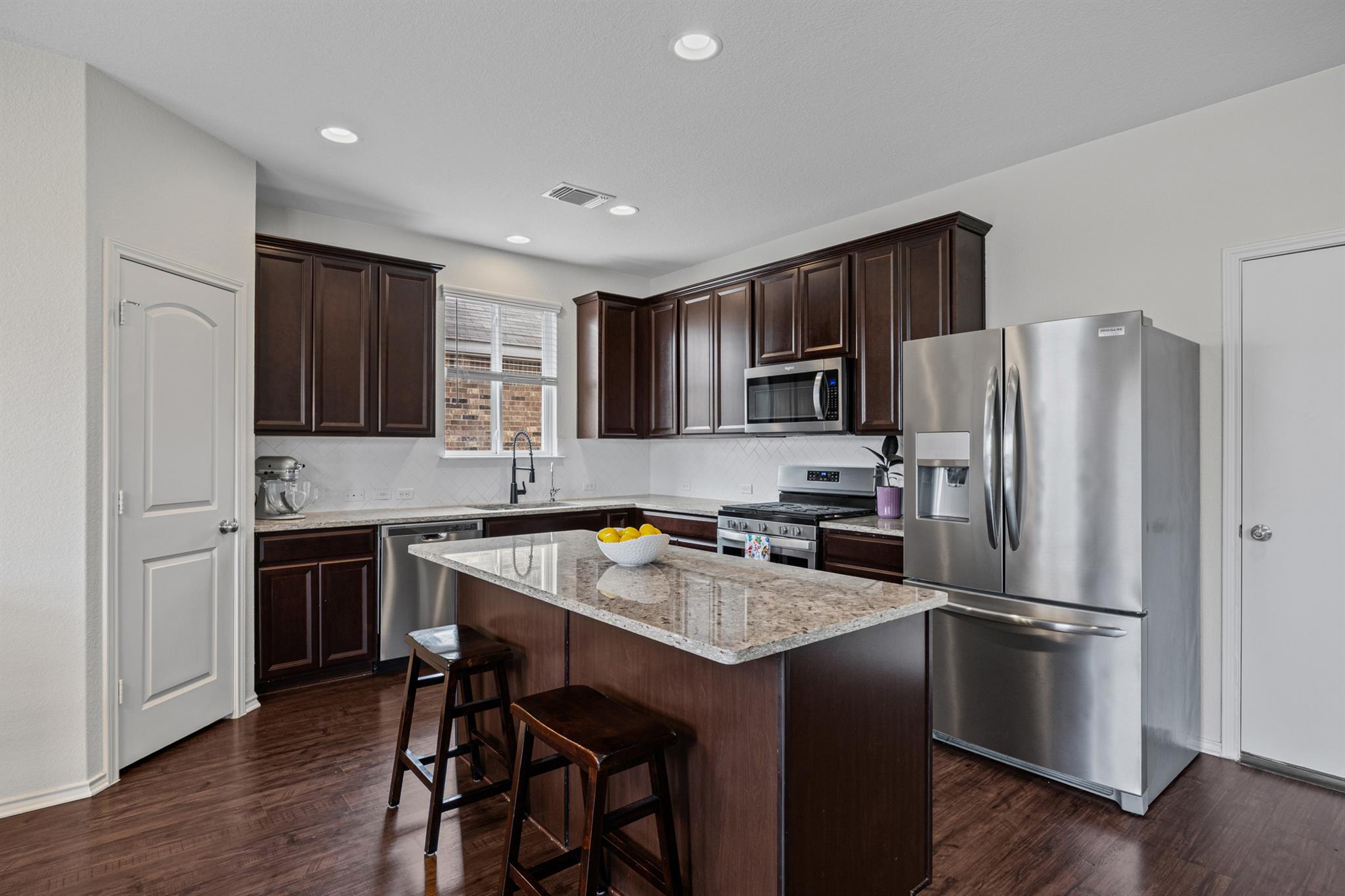 332 Bayberry Cir, Buda, TX 78610