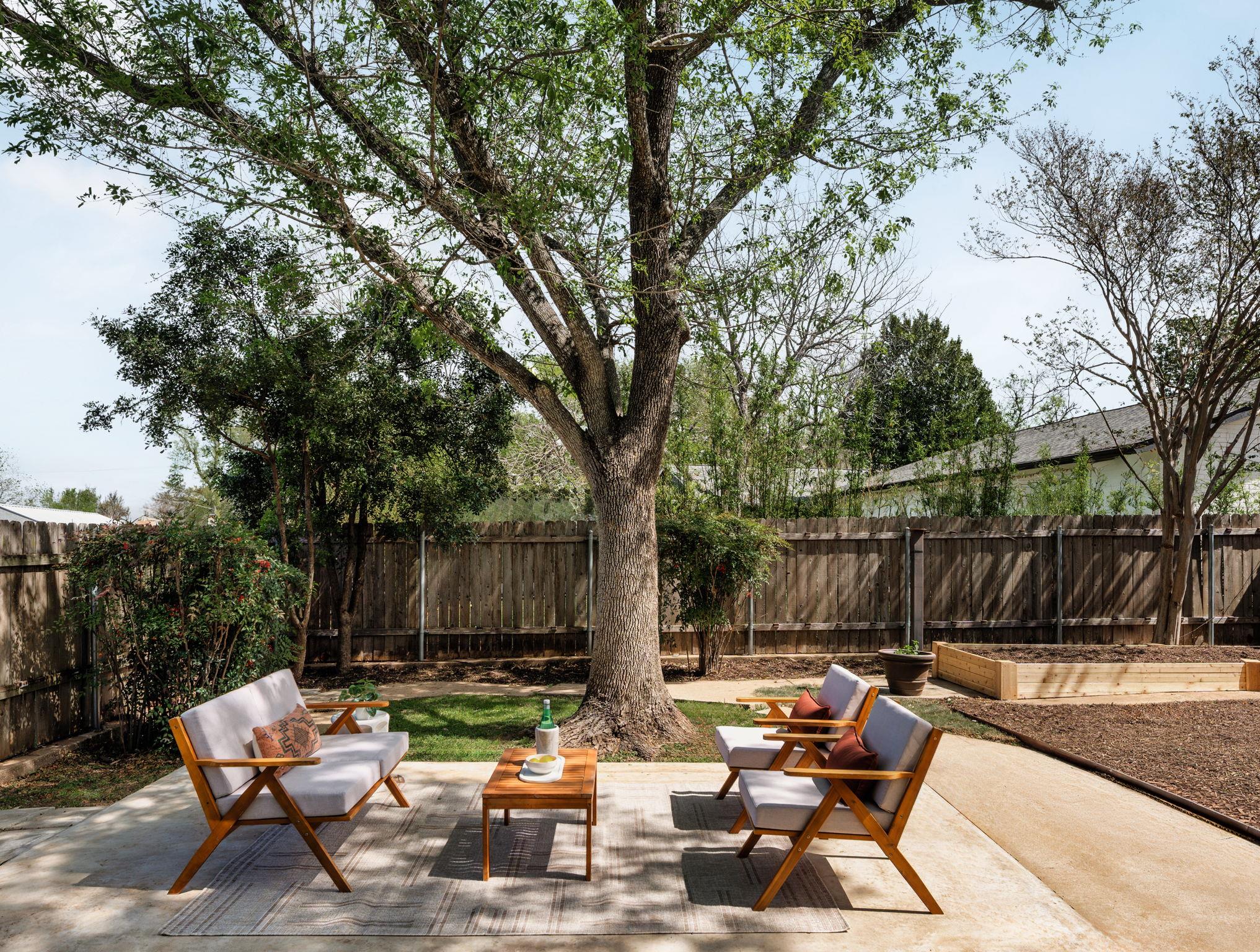 7602 Whispering Oaks Dr, Austin, TX 78745