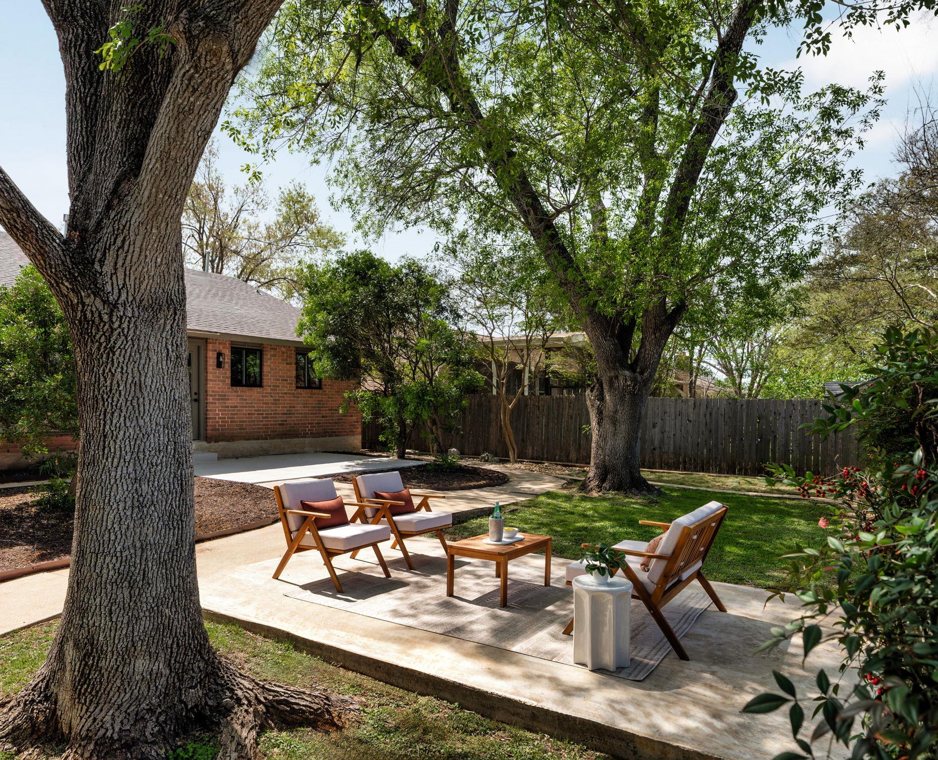 7602 Whispering Oaks Dr, Austin, TX 78745