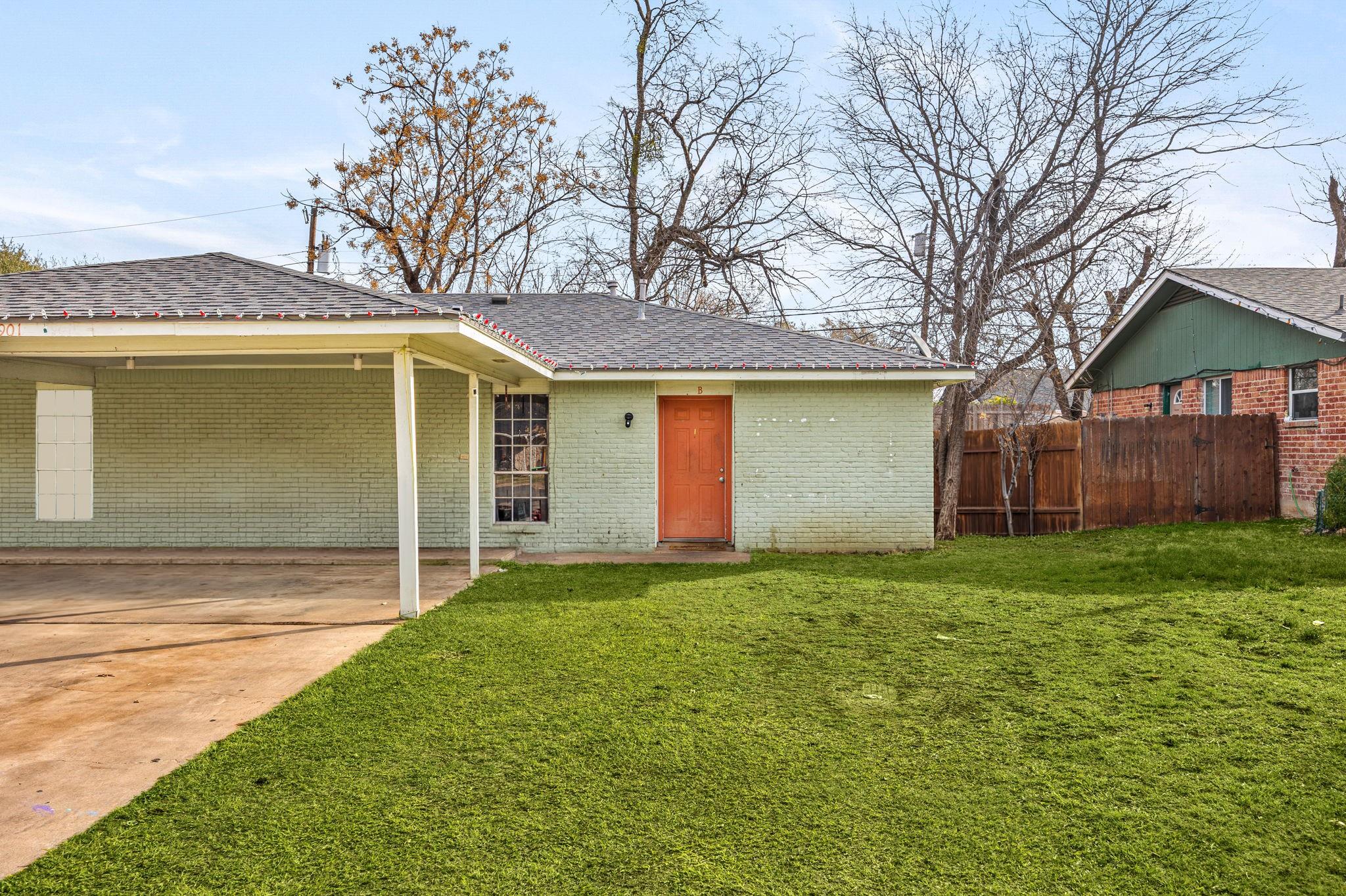 1901 Magnolia Dr, Round Rock, TX 78664