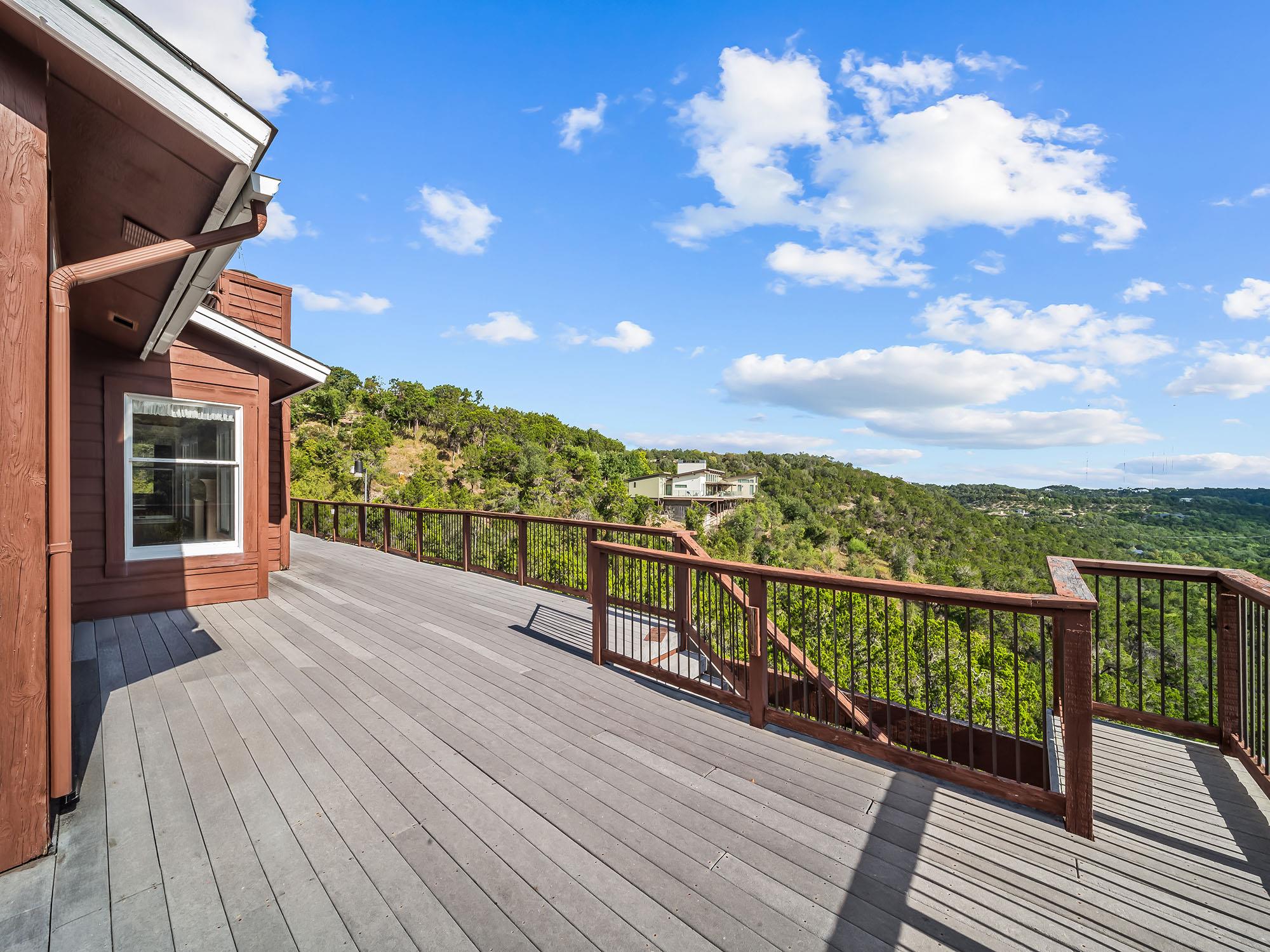 1302 Circle Ridge Dr, West Lake Hills, TX 78746