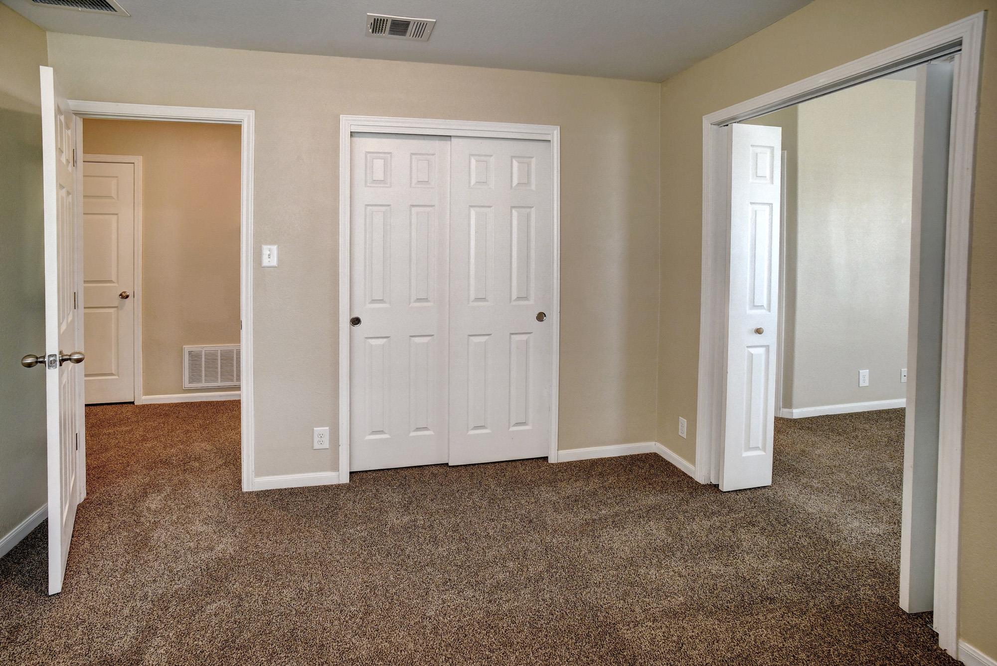 319 Wild Cat Dr, Bastrop, TX 78602