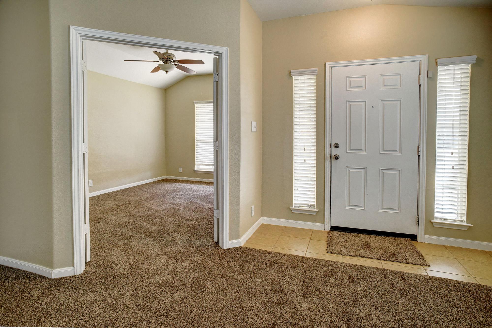 319 Wild Cat Dr, Bastrop, TX 78602