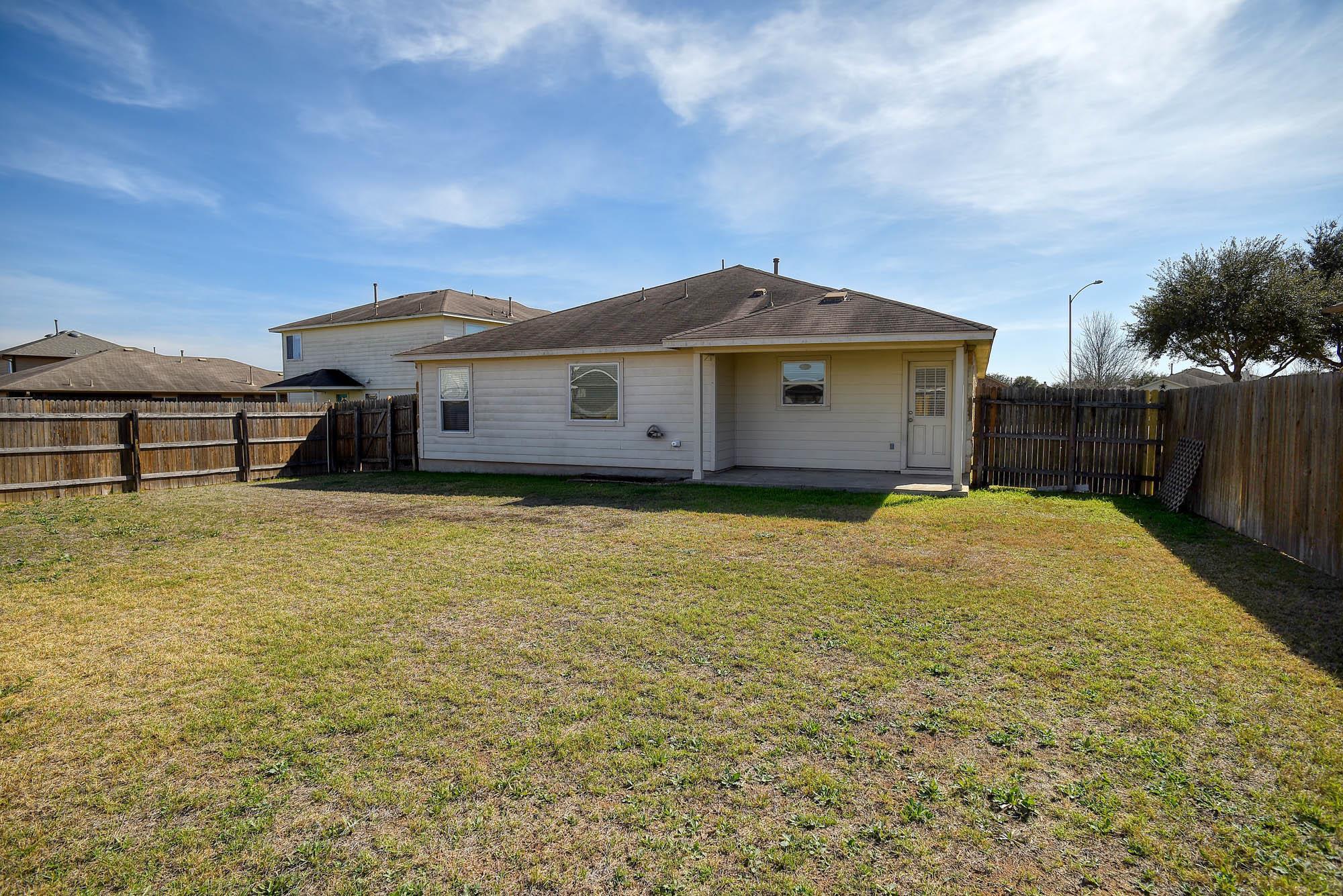 319 Wild Cat Dr, Bastrop, TX 78602