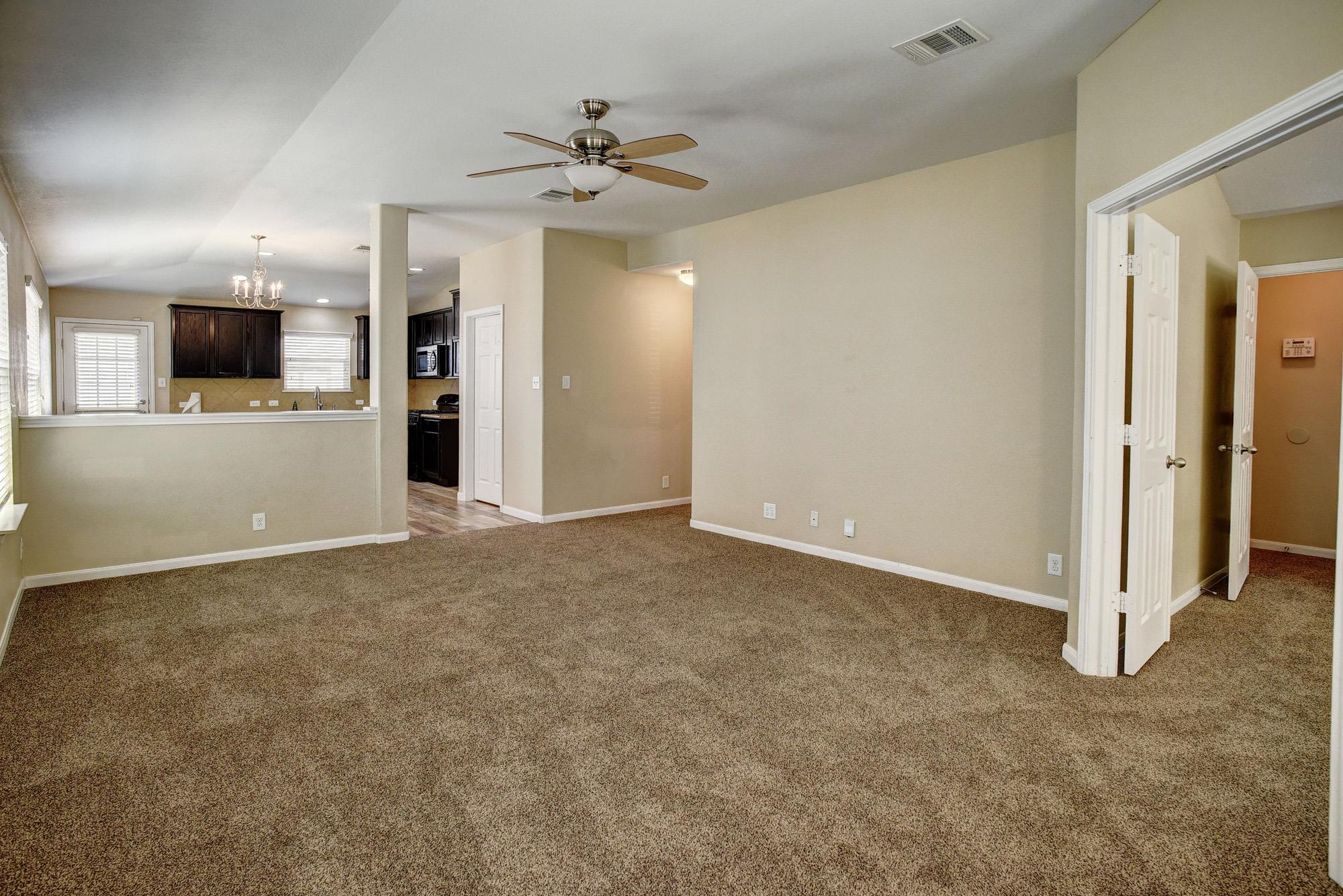 319 Wild Cat Dr, Bastrop, TX 78602