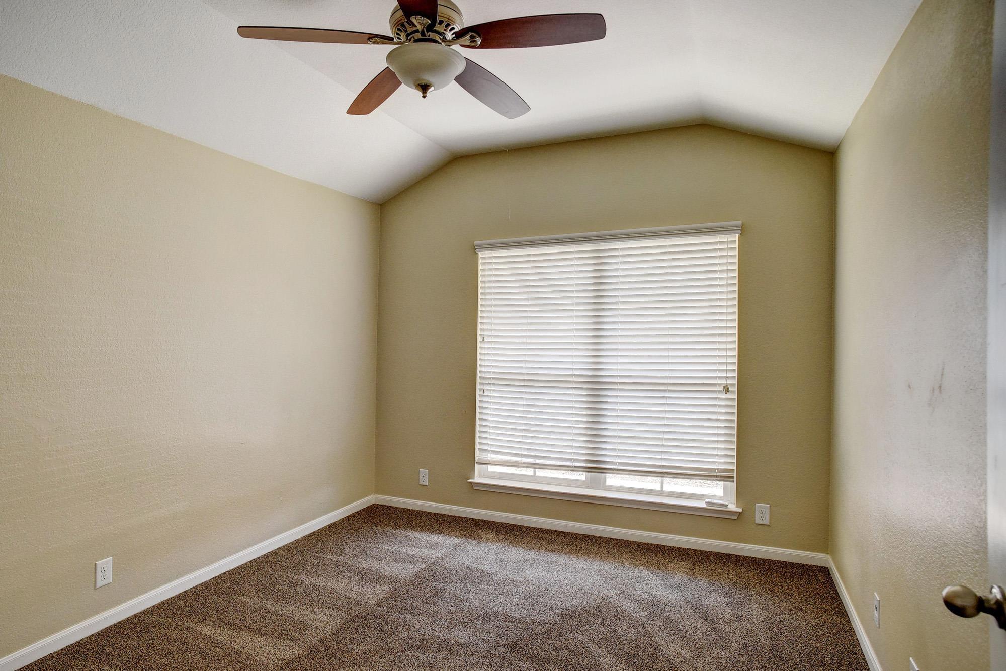 319 Wild Cat Dr, Bastrop, TX 78602