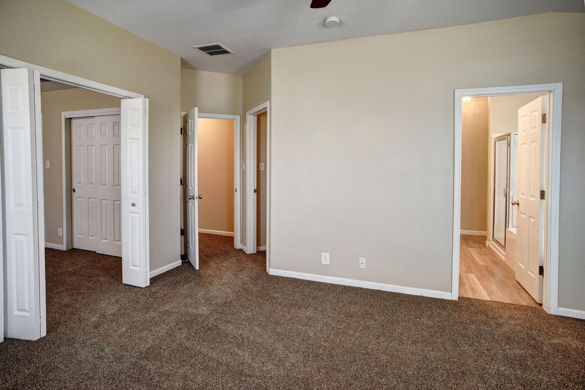 319 Wild Cat Dr, Bastrop, TX 78602