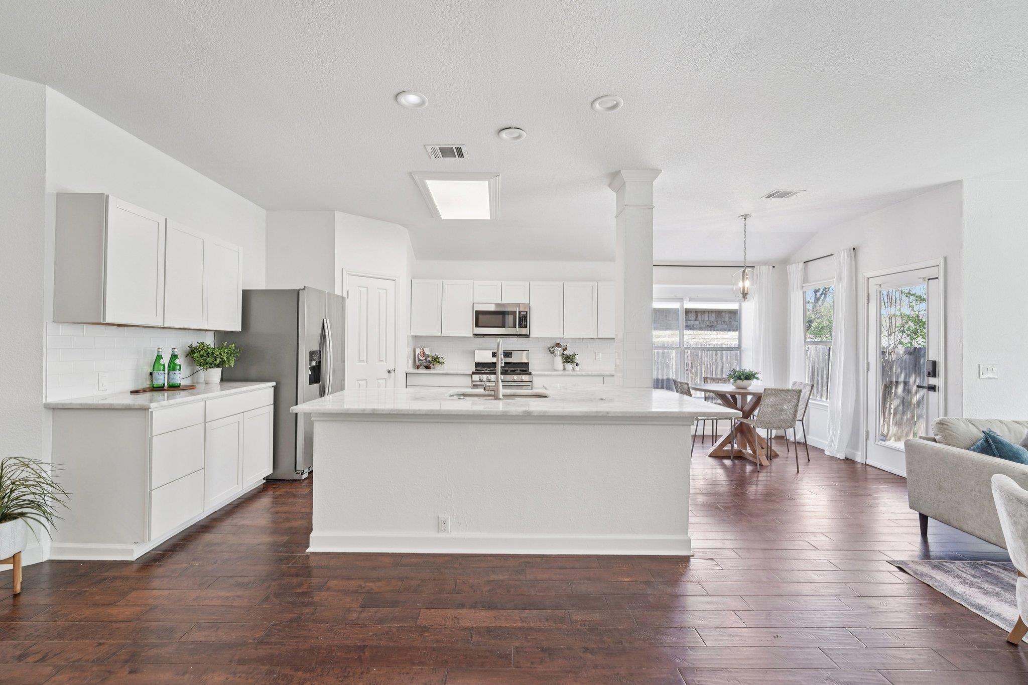 2220 Kerr Trl, Cedar Park, TX 78613