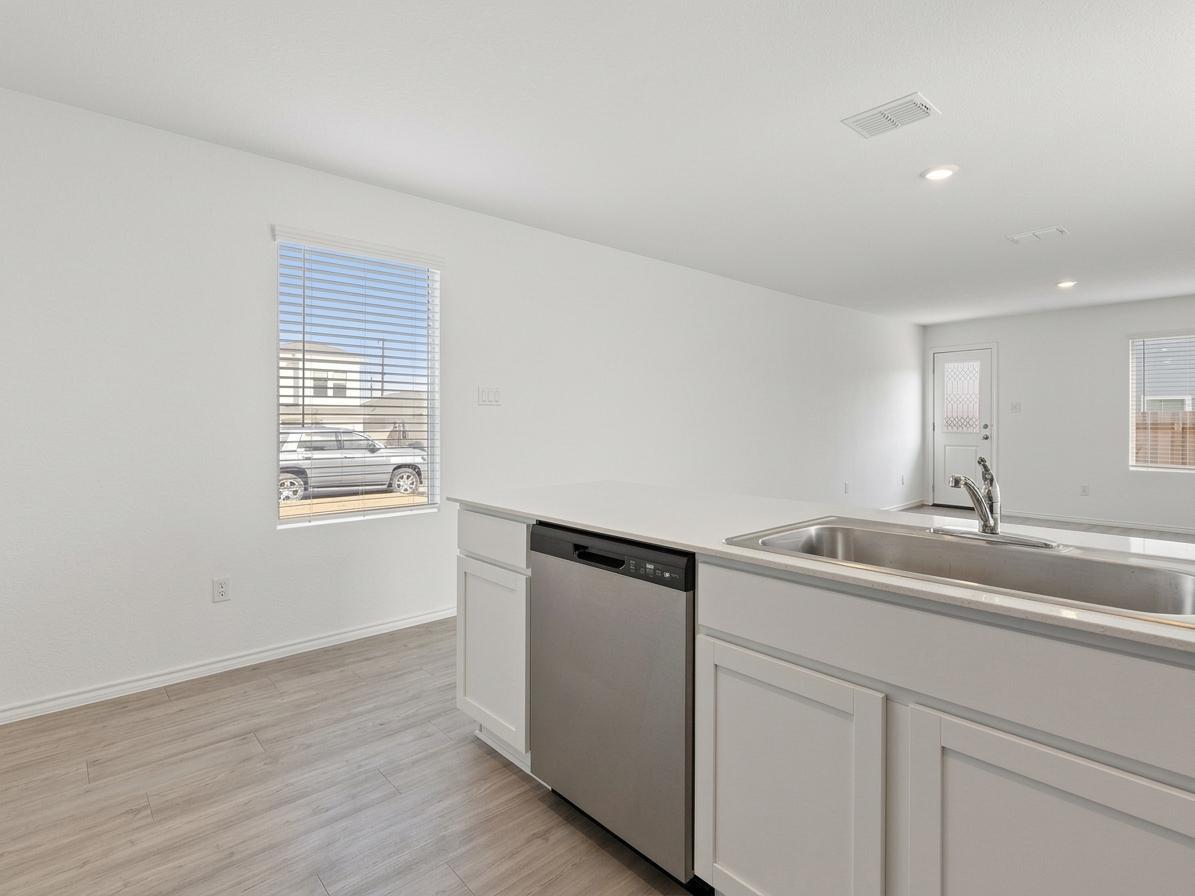 539 Commander Abbott Dr, Jarrell, TX 76537