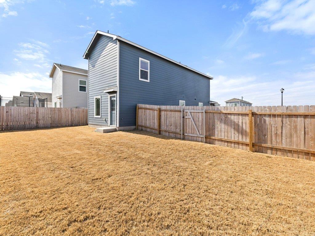 539 Commander Abbott Dr, Jarrell, TX 76537