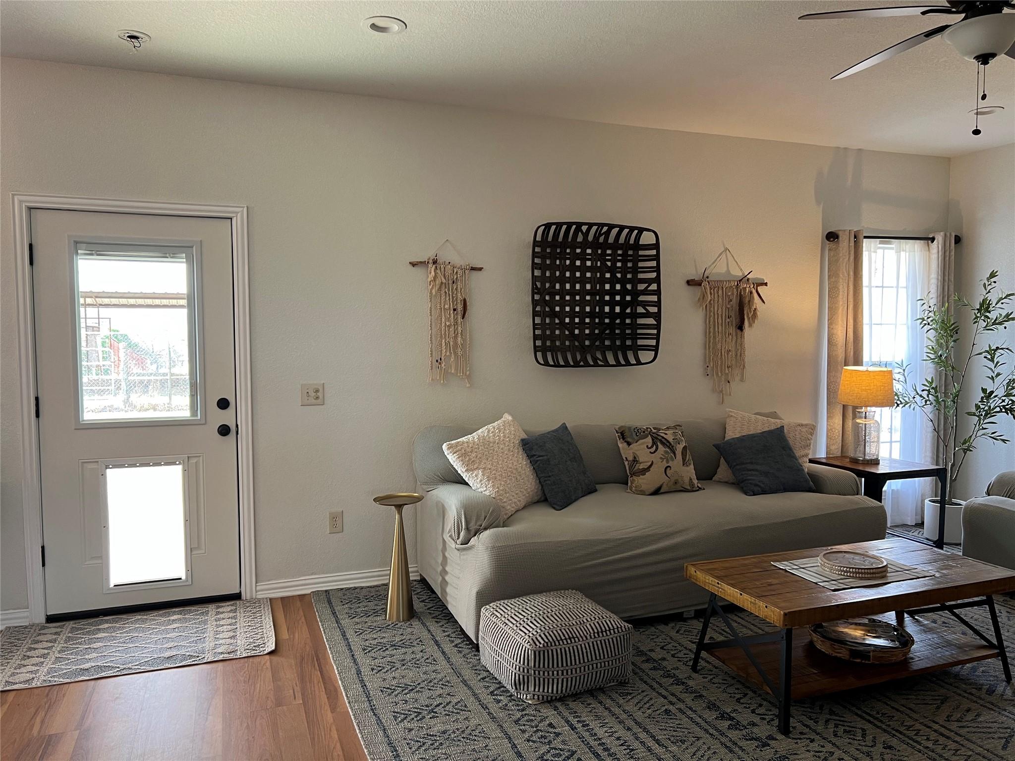 1516 Old Luling Rd, Lockhart, TX 78644